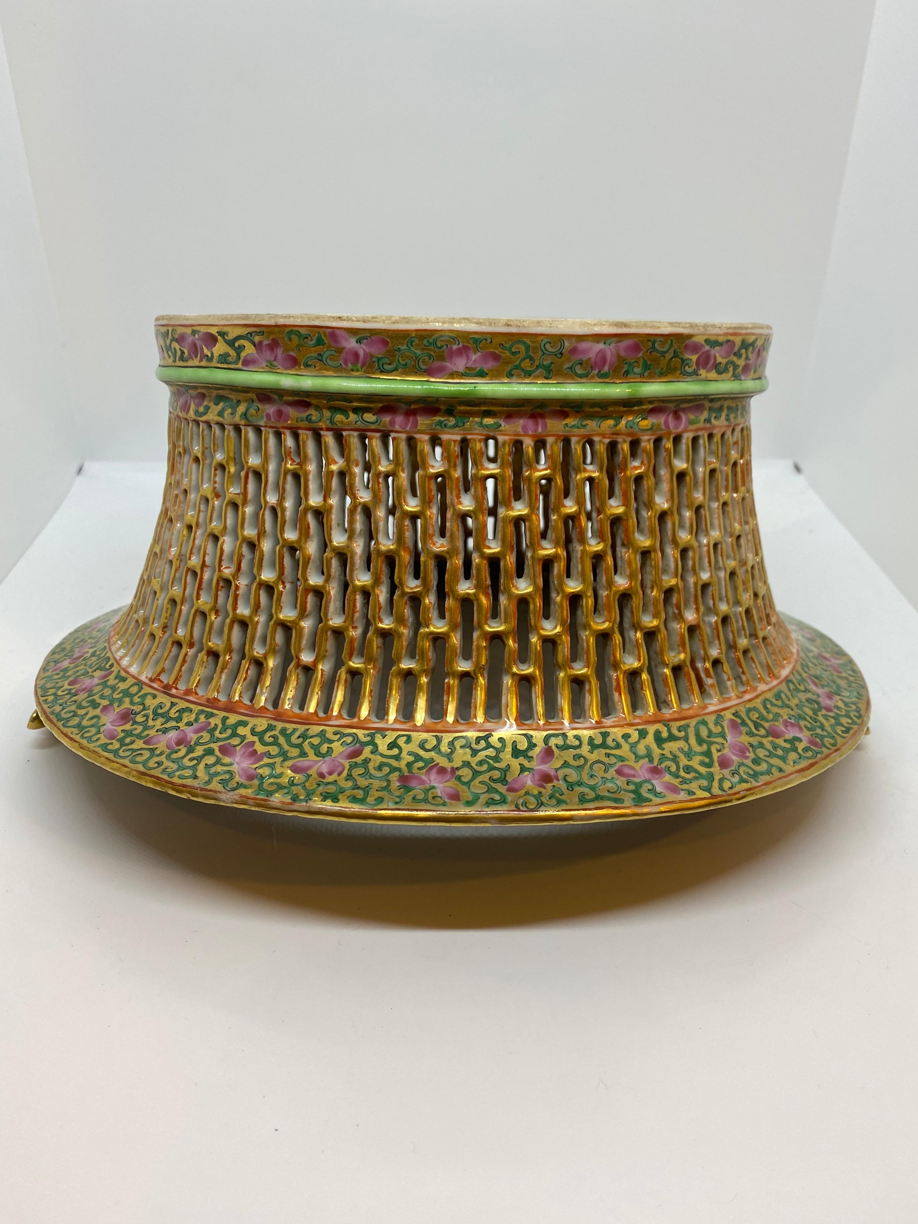 19th Century Chinese Famille Rose Chestnut Basket For Sale