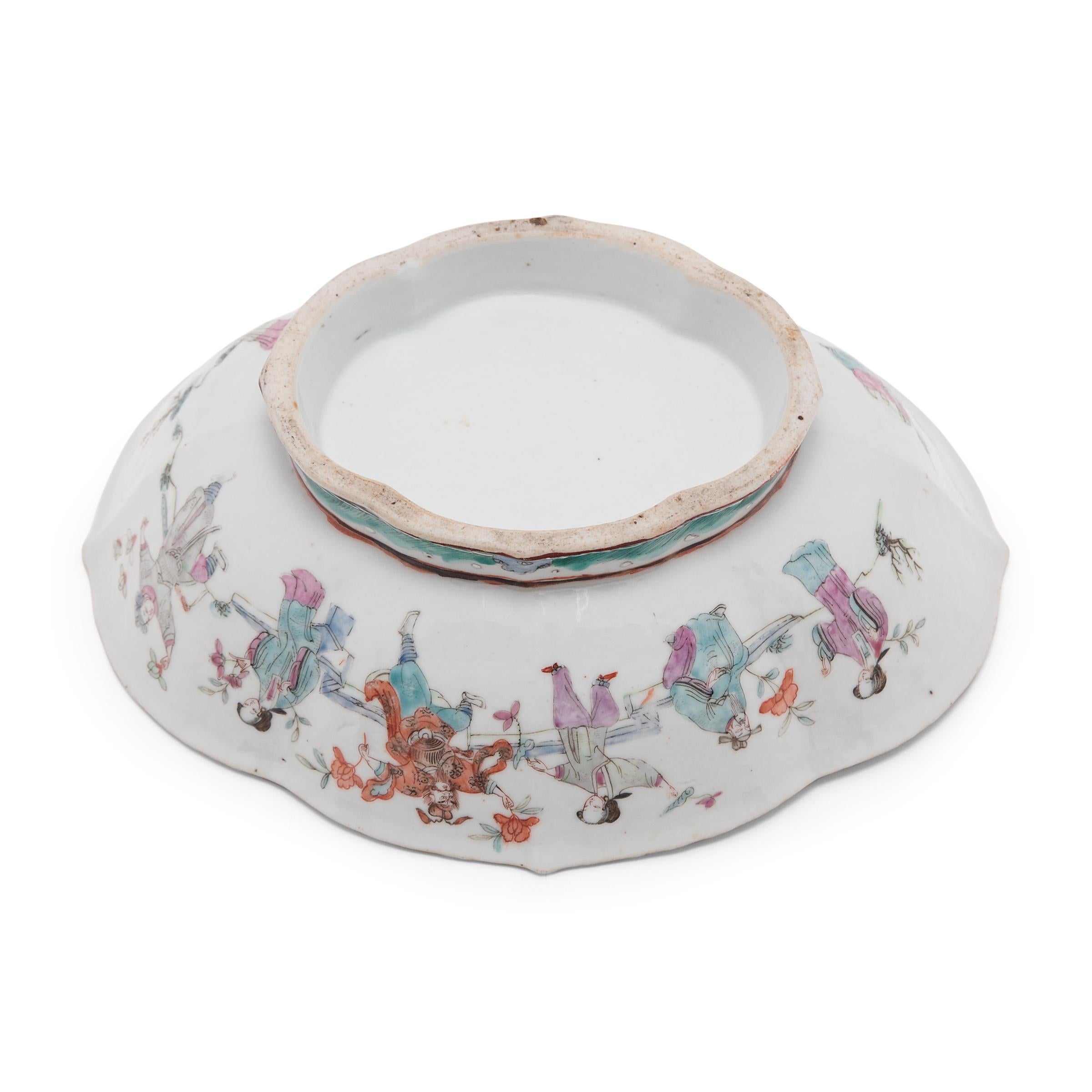 Chinese Famille Rose Footed Offering Bowl, c. 1900 For Sale 1