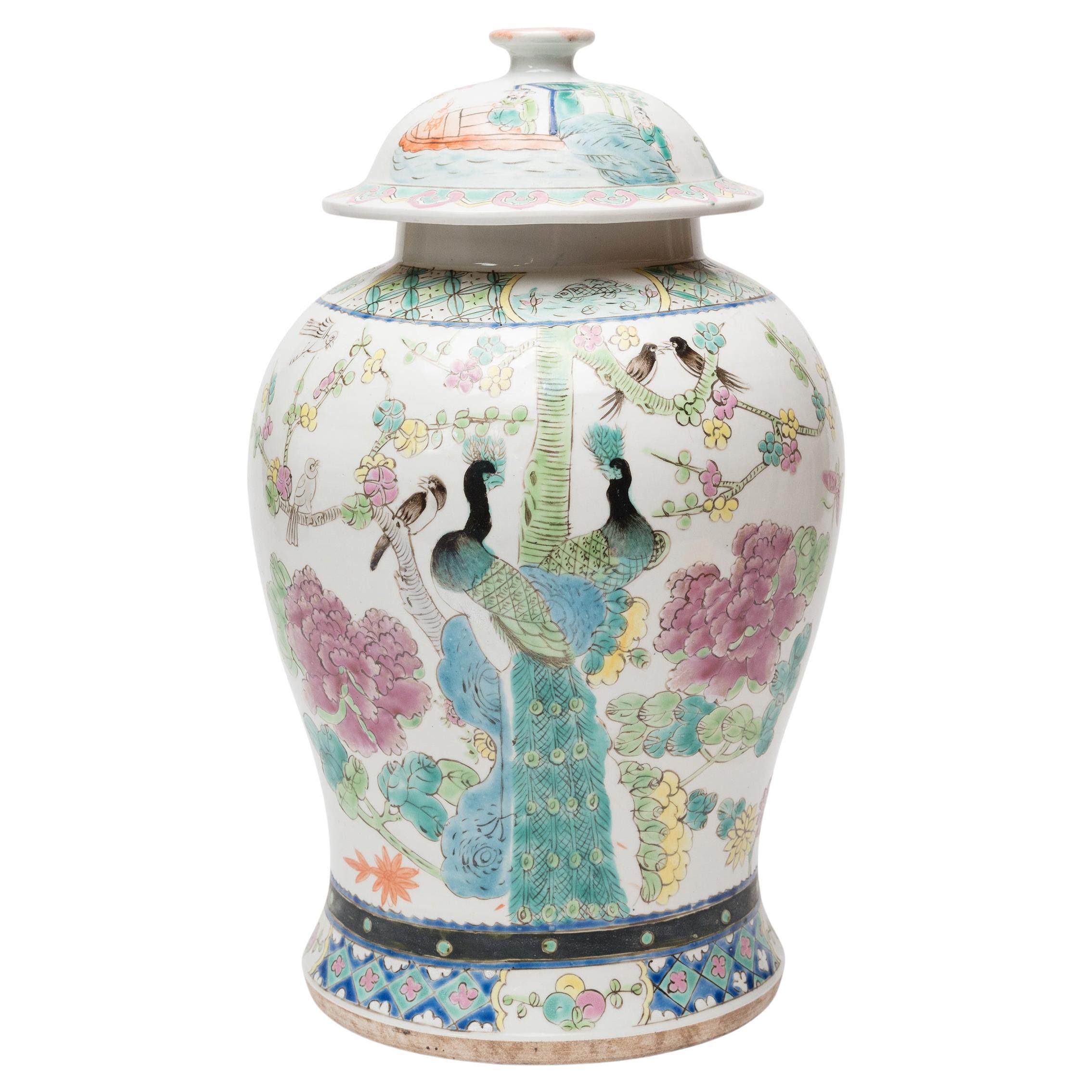 Chinesisches Famille-Rose- Ingwerglas mit Pfauen und Pfingstrosen, Famille