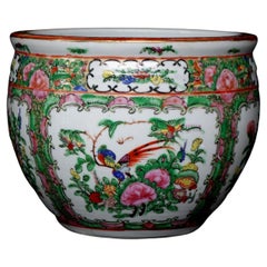 Chinese Famille Rose Medallion Export Porcelain Jardiniere, 19th Century