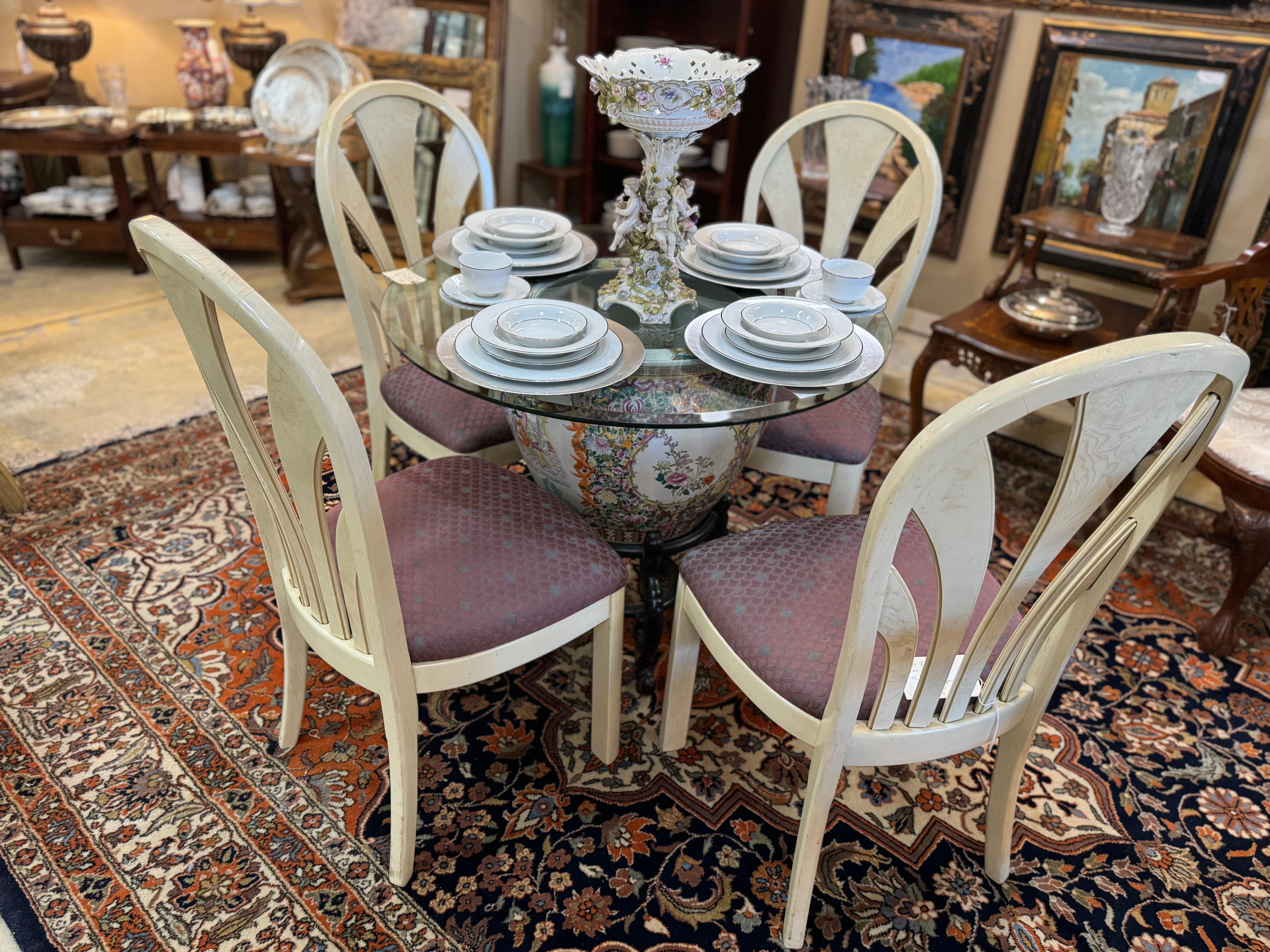 Table ronde en porcelaine famille rose chinoise vintage en vente 5