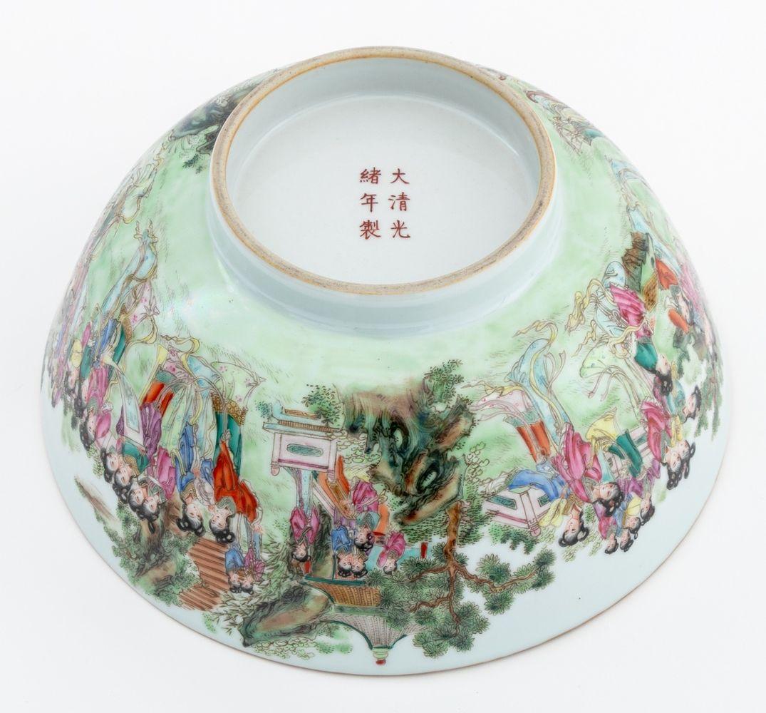 Chinese Famille Rose Porcelain Bowl For Sale 2