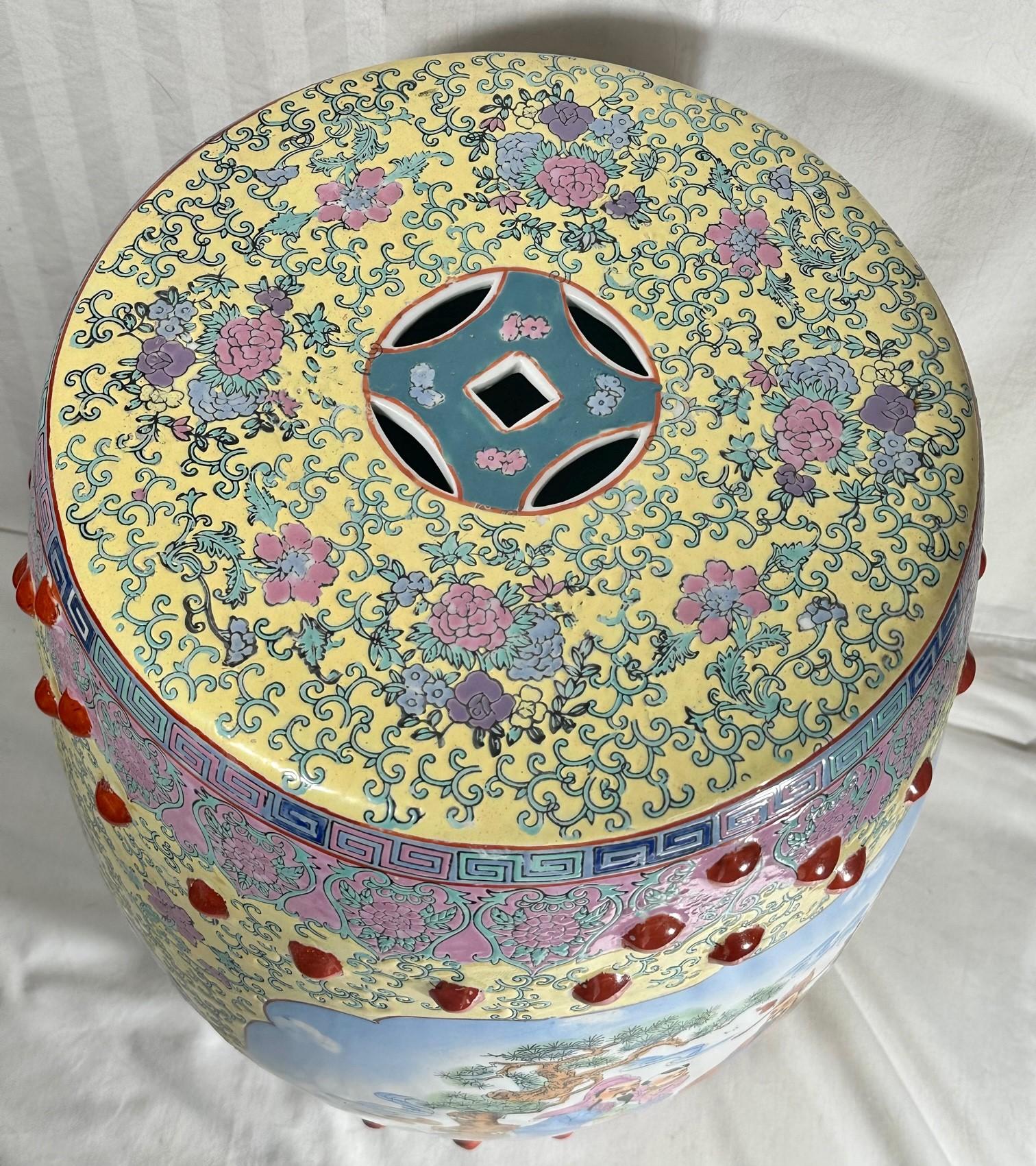 Chinese Famille Rose Porcelain Garden Seat. For Sale 1