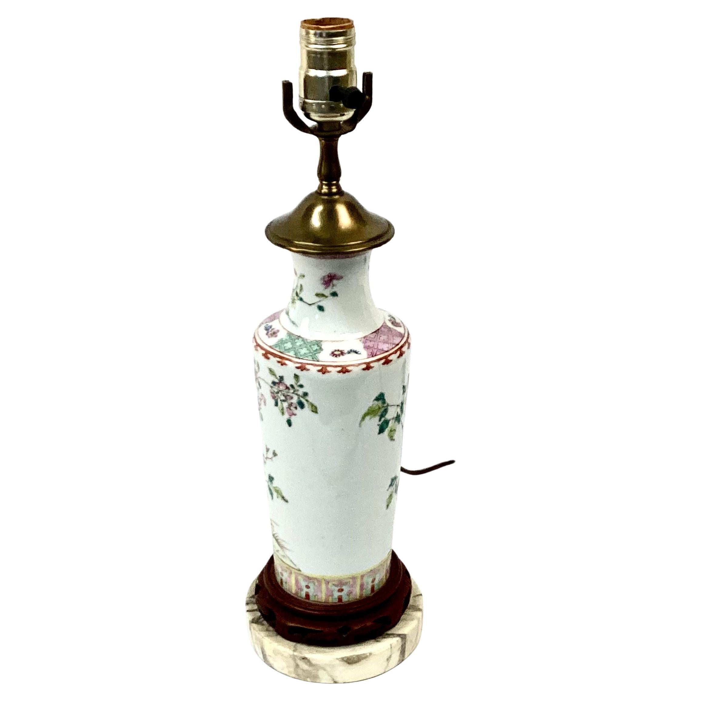Chinese Famille Rose Porcelain Lamp In Good Condition For Sale In Bradenton, FL