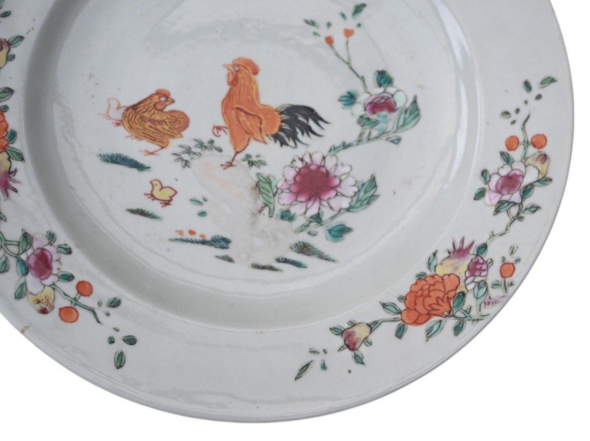 Plato de porcelana china Famille Rose, decoración de gallo, siglo XVIII, Qianlong Chino en venta