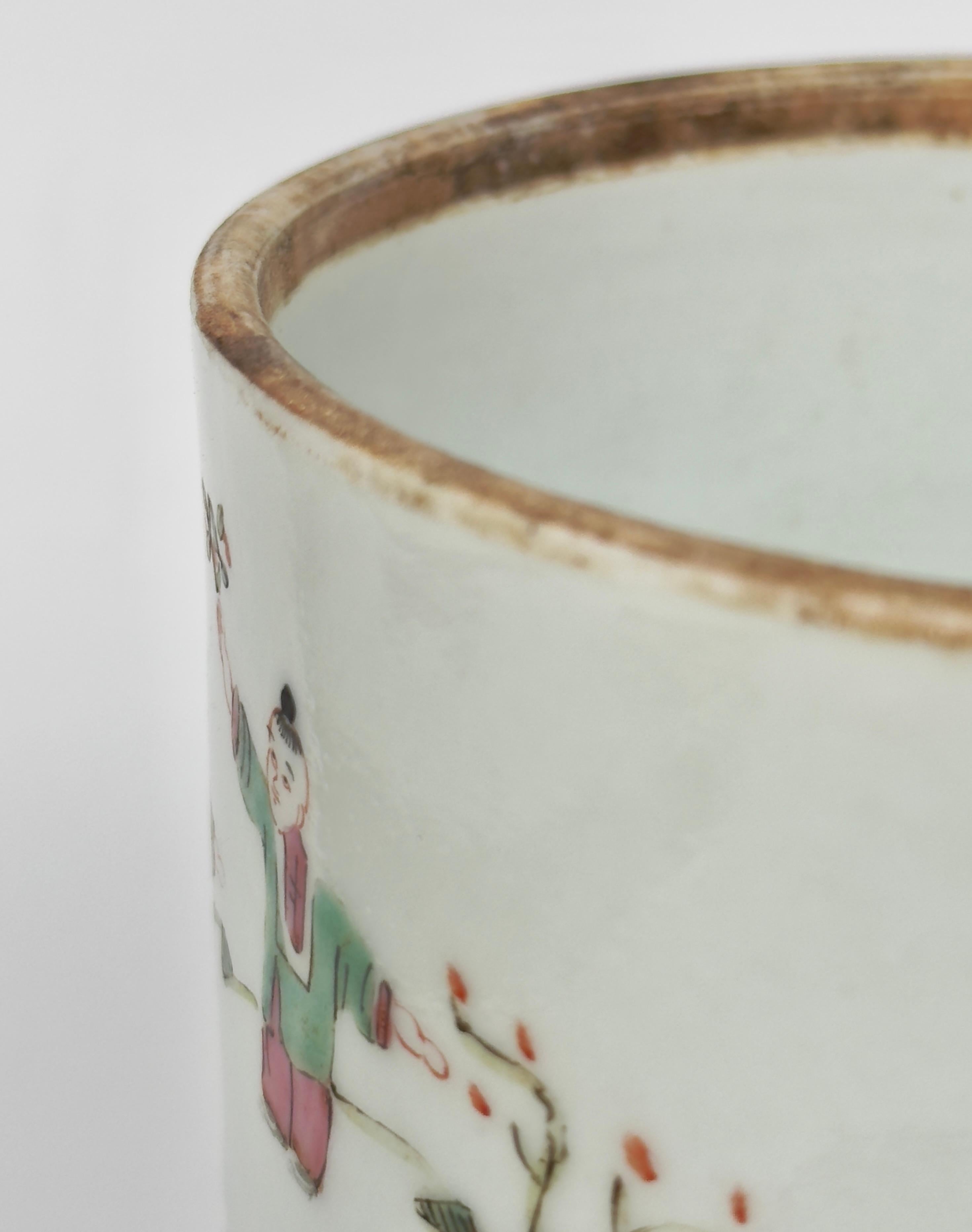 Chinese Famille Rose Porcelain Stacking Box, Late Qing Period 6