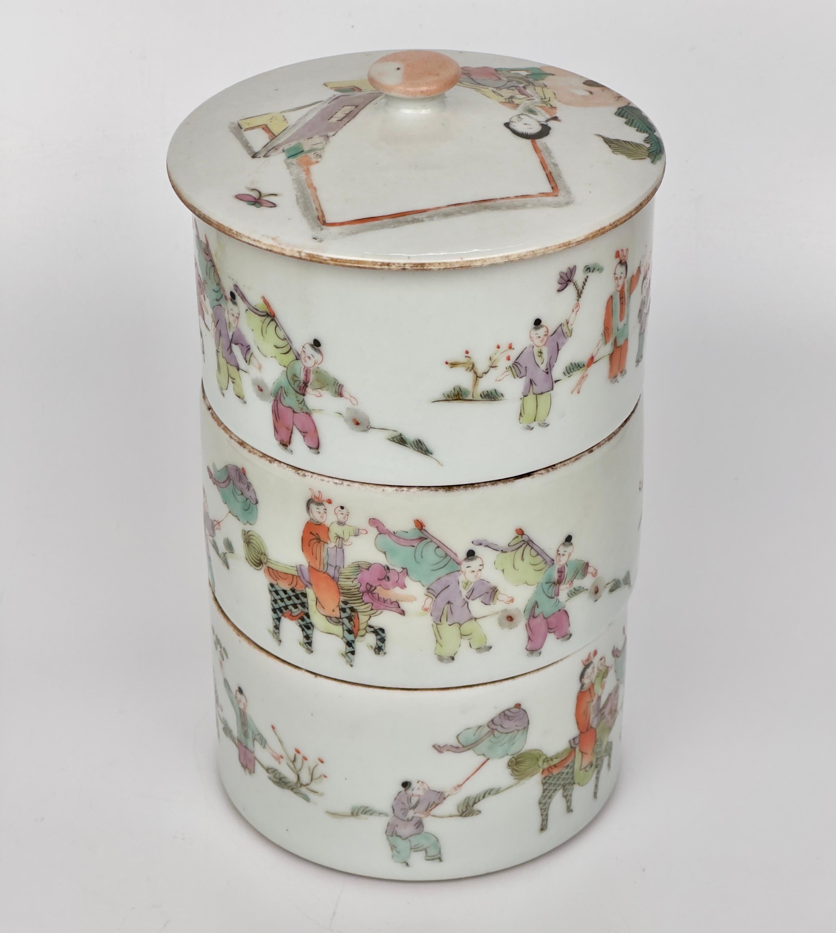 19th Century Chinese Famille Rose Porcelain Stacking Box, Late Qing Period
