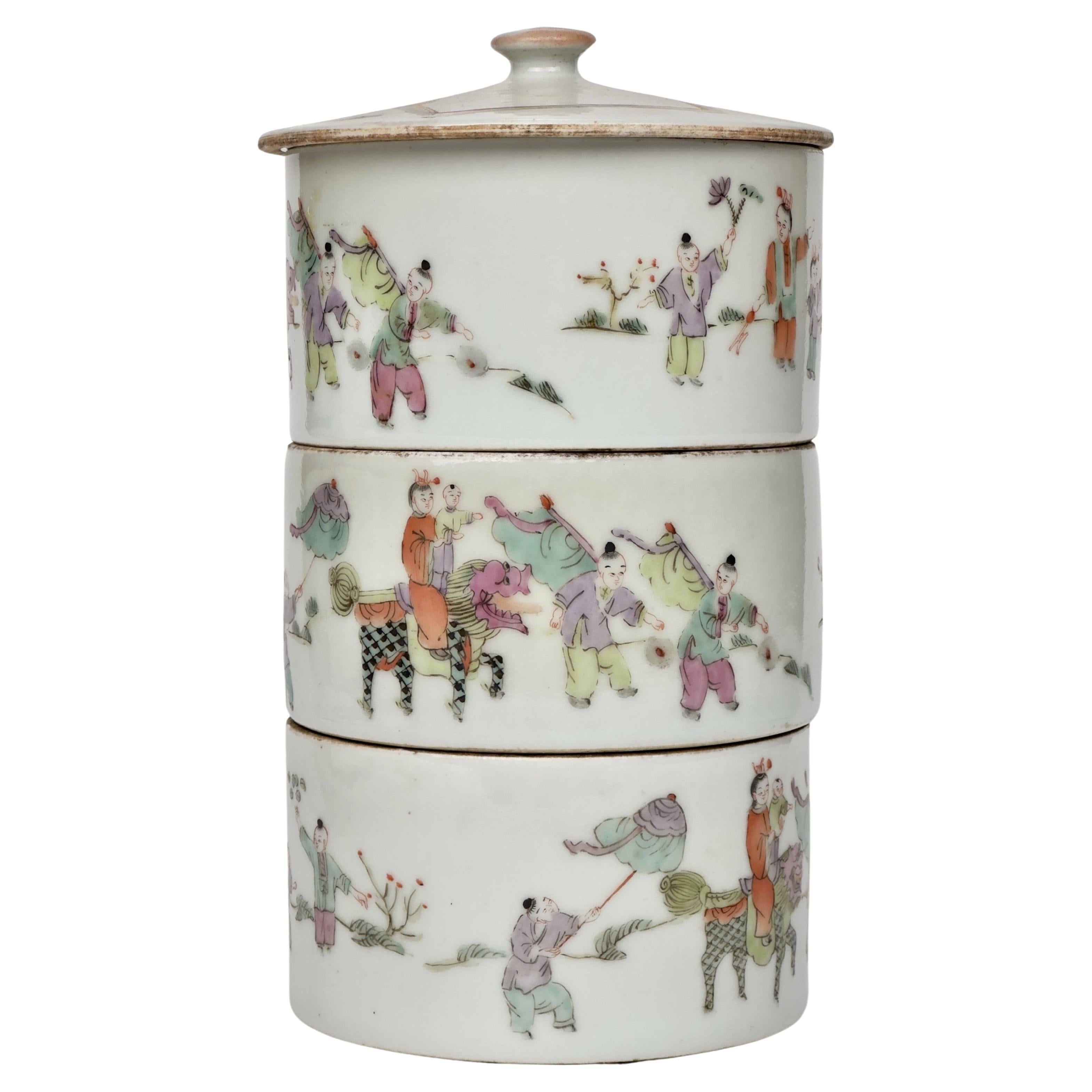 Chinese Famille Rose Porcelain Stacking Box, Late Qing Period