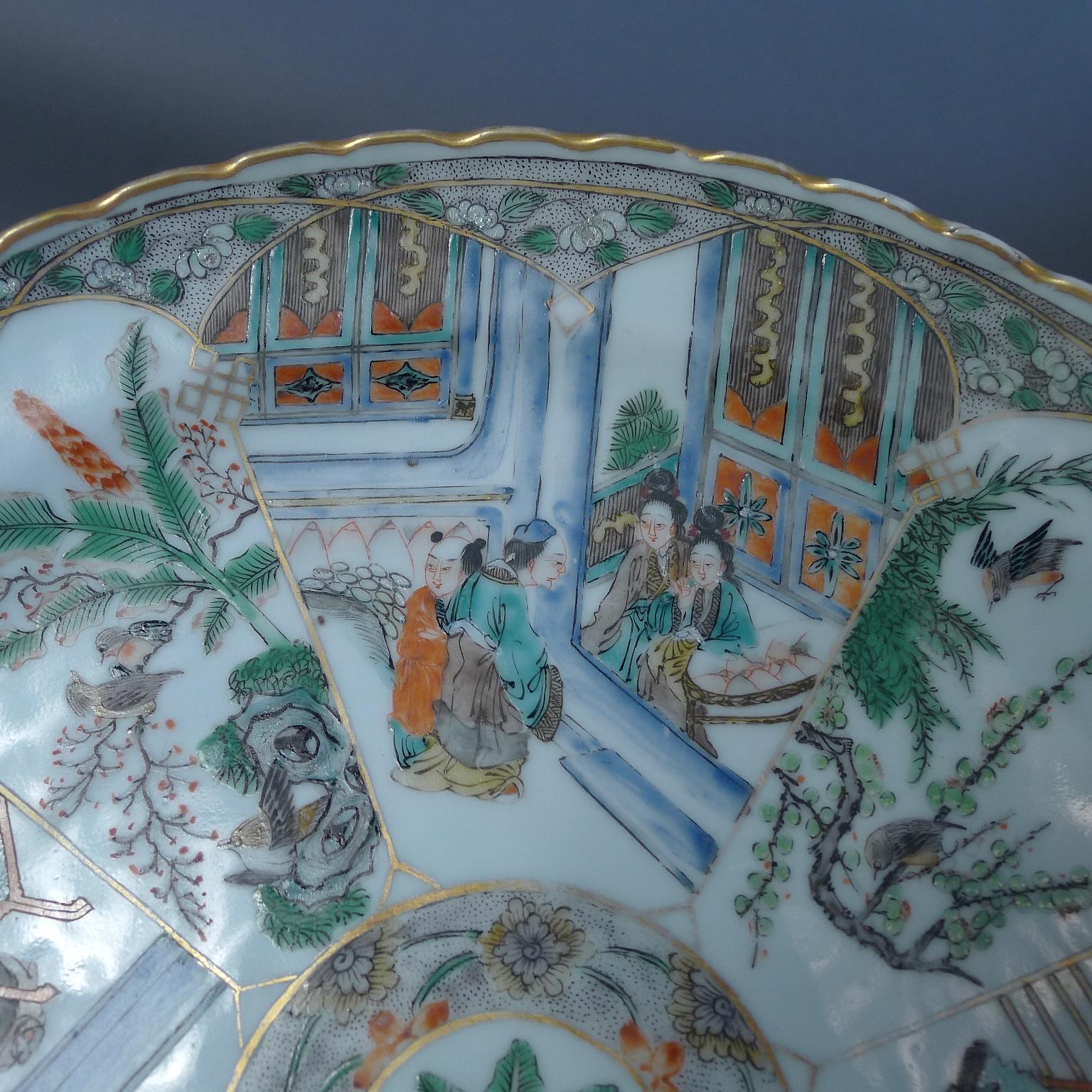 Chinese Famille Rose Porcelain Tarza, High Leg Plater, Tall Leg Charger, 1820s In Excellent Condition For Sale In Norton, MA