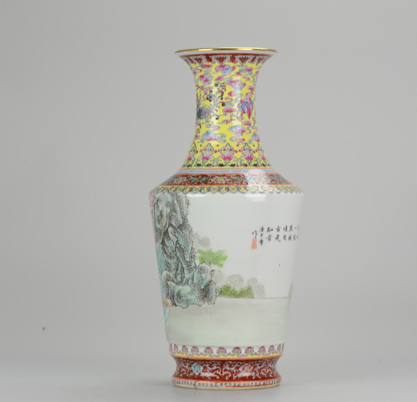 A very nicely decorated vase, made in 1989, really nice decoration. Marked at base.

Additional information:
Material: Porcelain & Pottery
Region of Origin: China
Country of Manufacturing: China
Period: 20th century
Condition: Overall Condition;