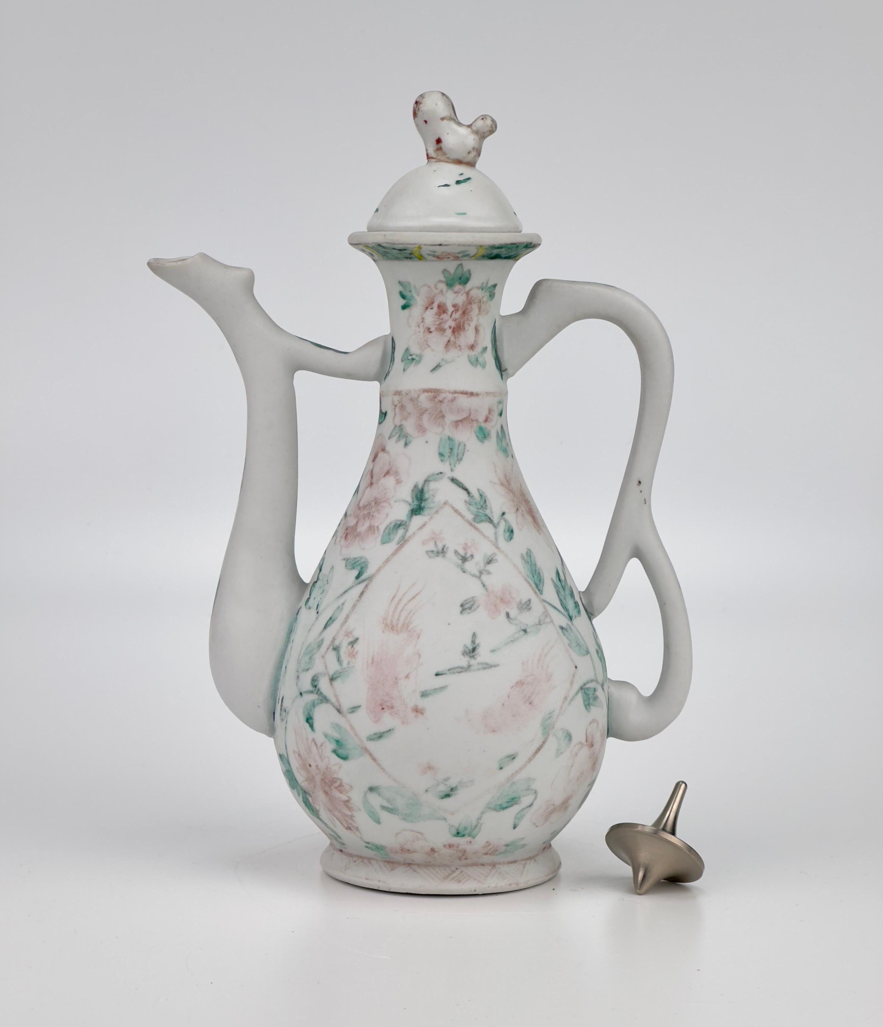 Chinese Famille Rose/Verte 'Chicken' Ewer, Qing Dynasty For Sale 9