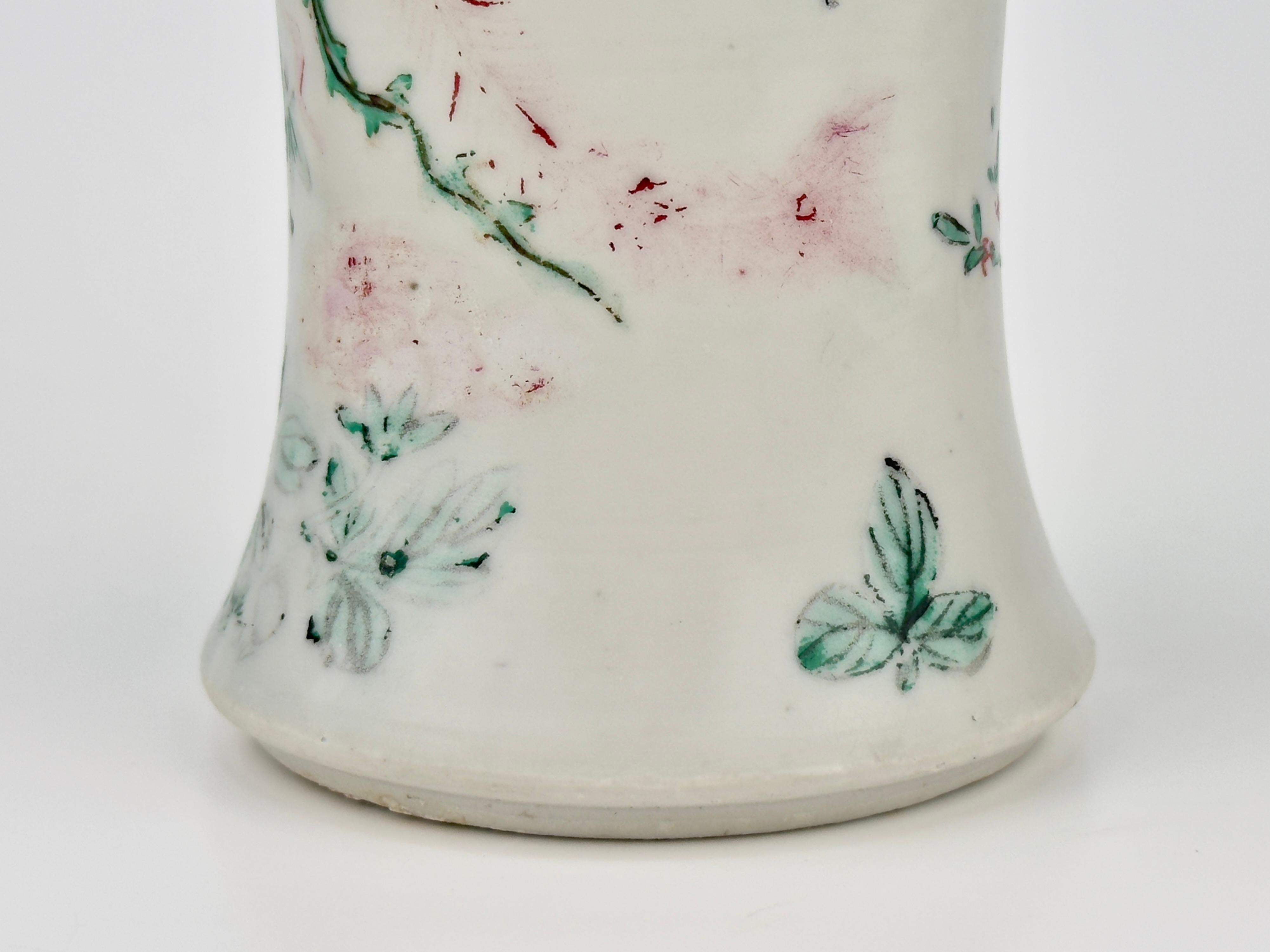 Famille Rose/Verte 'Crane and Flower' Baluster Vase, Qing Dynasty For Sale 3