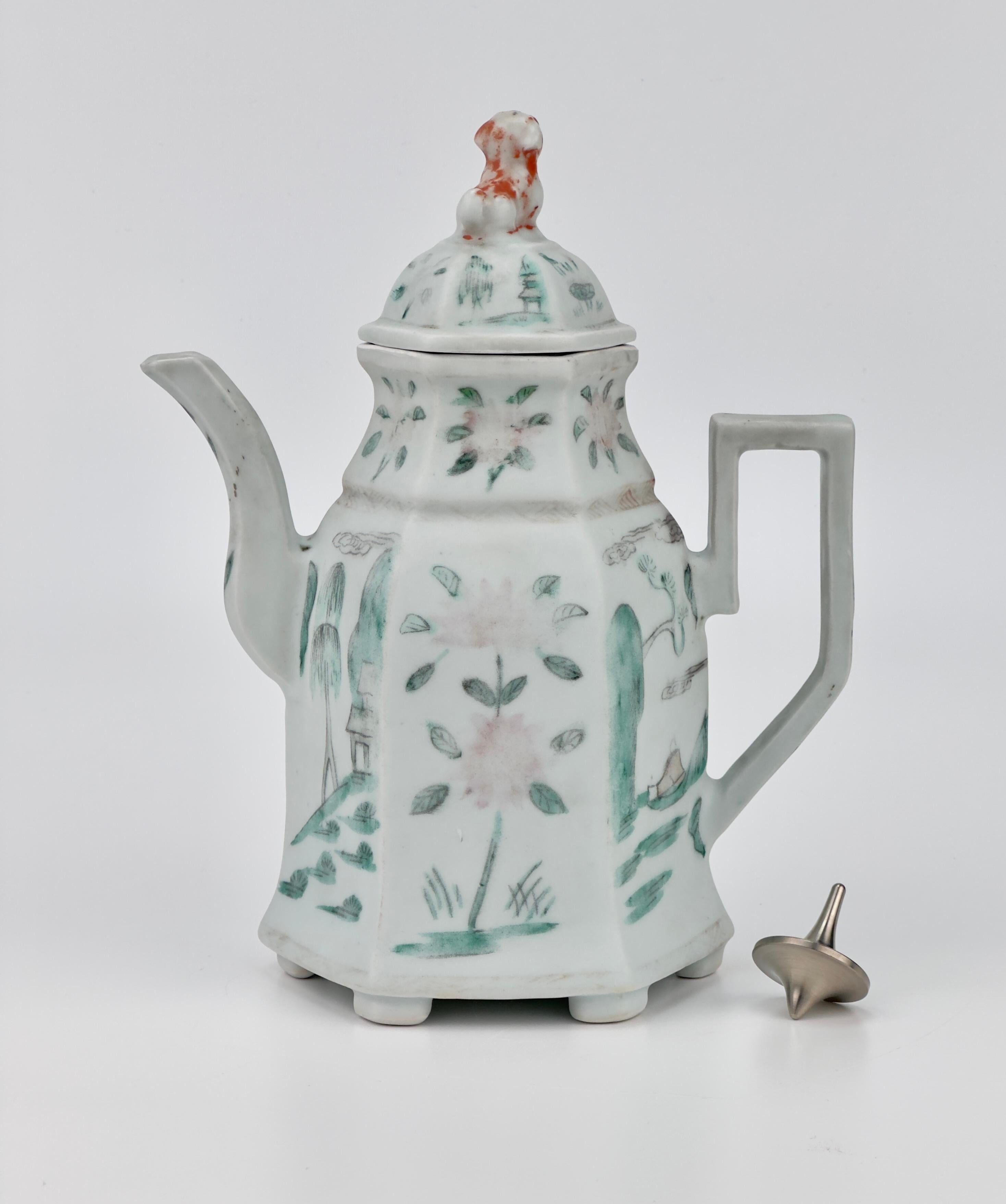 Glazed Chinese Famille Rose/Verte Ewer, Qing Dynasty For Sale