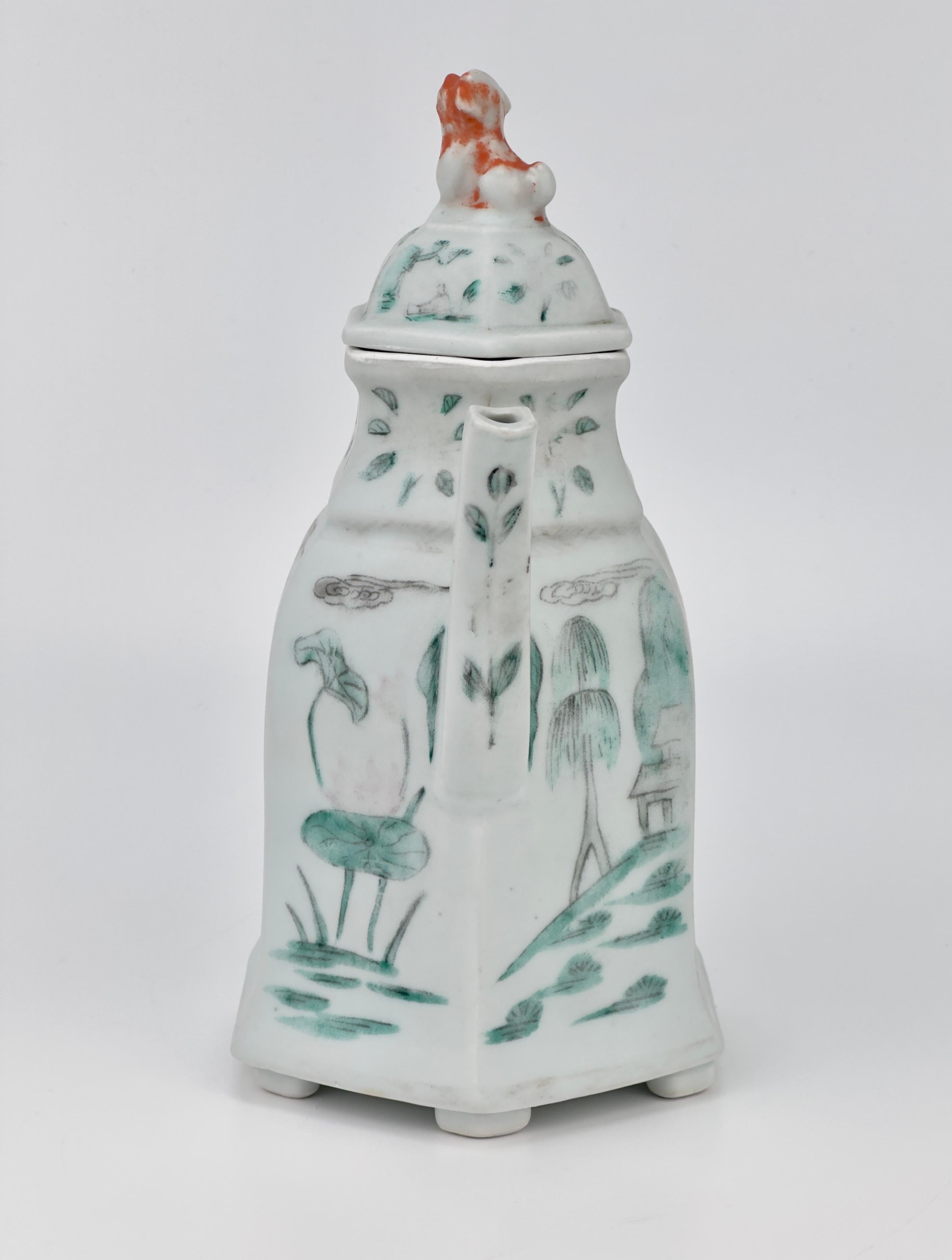 Smaltato Famille Rose/Verte Ewer, dinastia Qing in vendita