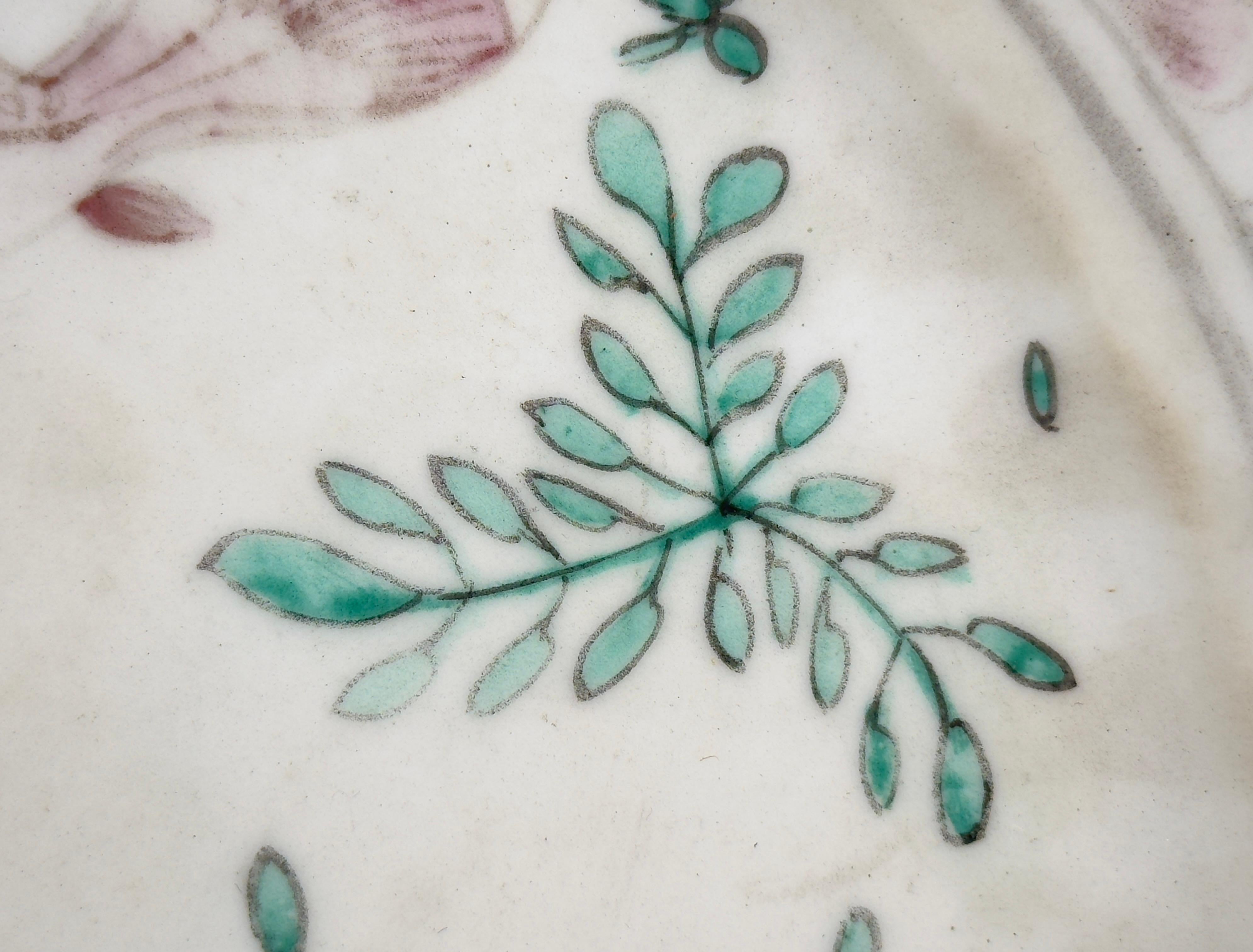 Chinese Famille Rose/Verte 'Fish' Dish, Qing Dynasty For Sale 6