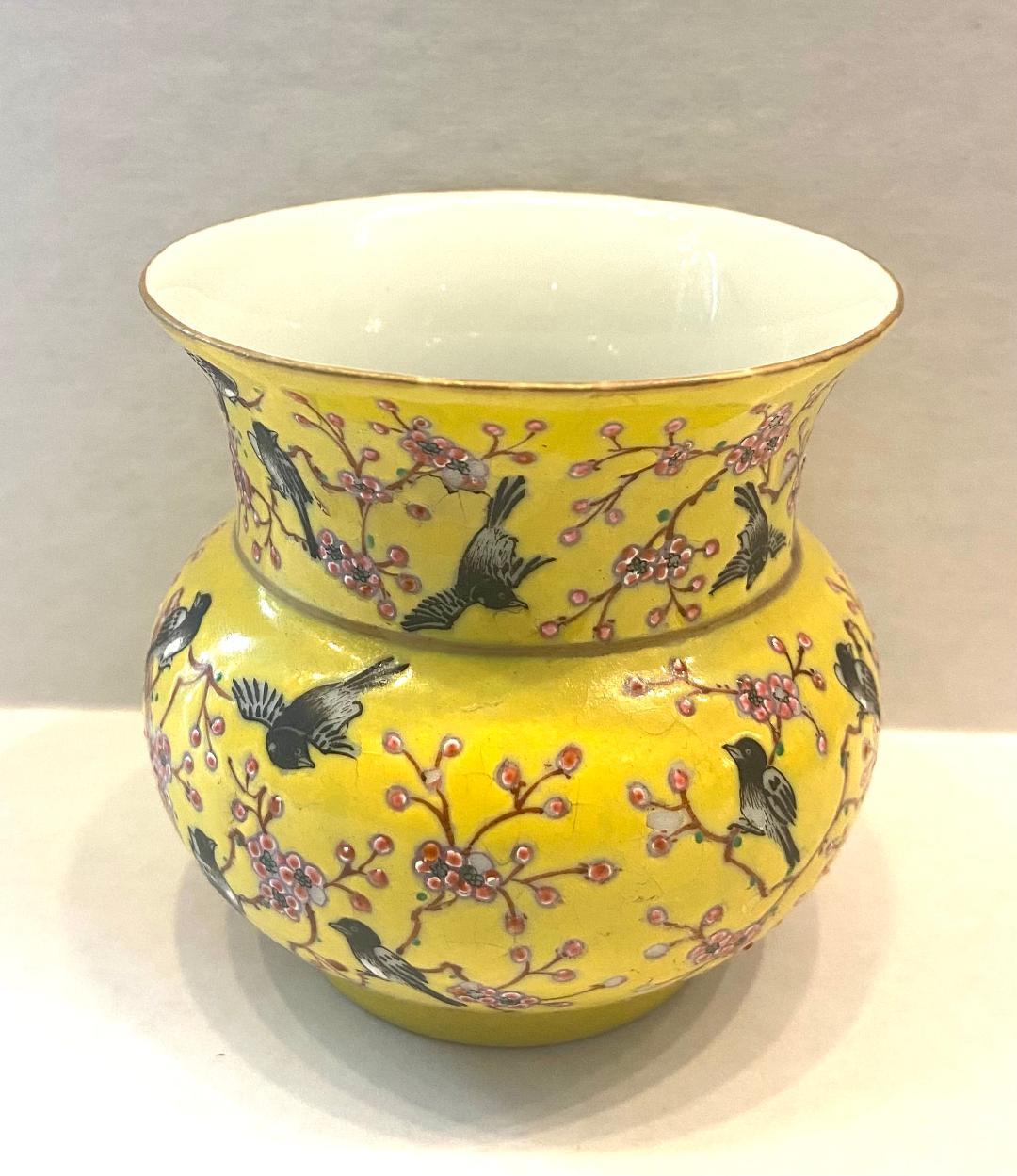 Wonderful Chinese famille rose yellow ground spittoon Zaodou, the body featuring magpies perching on prunus trees, all against a mustard yellow ground, the recessed base bearing an iron red six character mark very rare Xuantong mark (1908-1911),