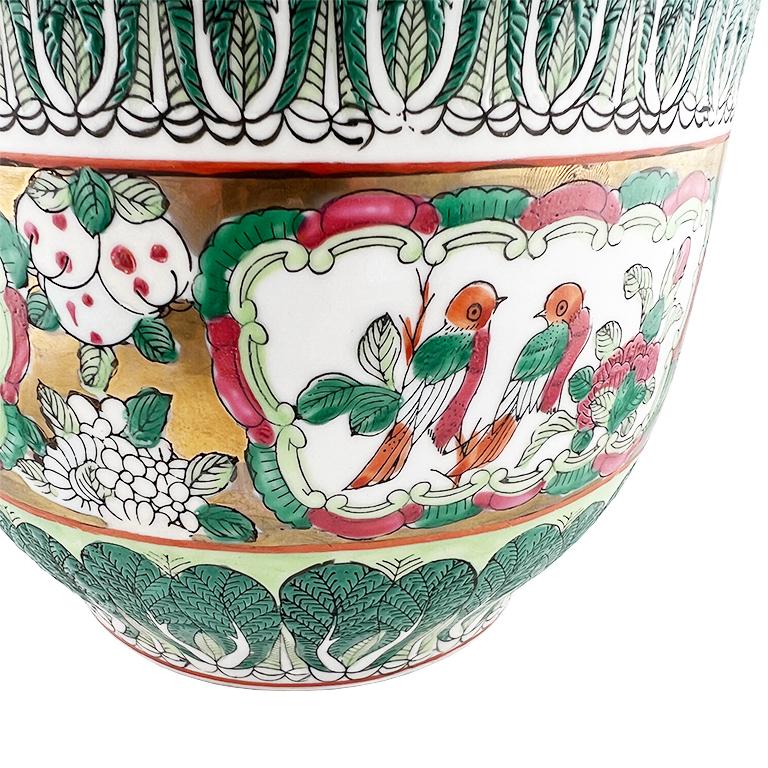 Chinois Jardinière chinoise en famille verte pour pak-choï avec accents dorés, style Qing en vente