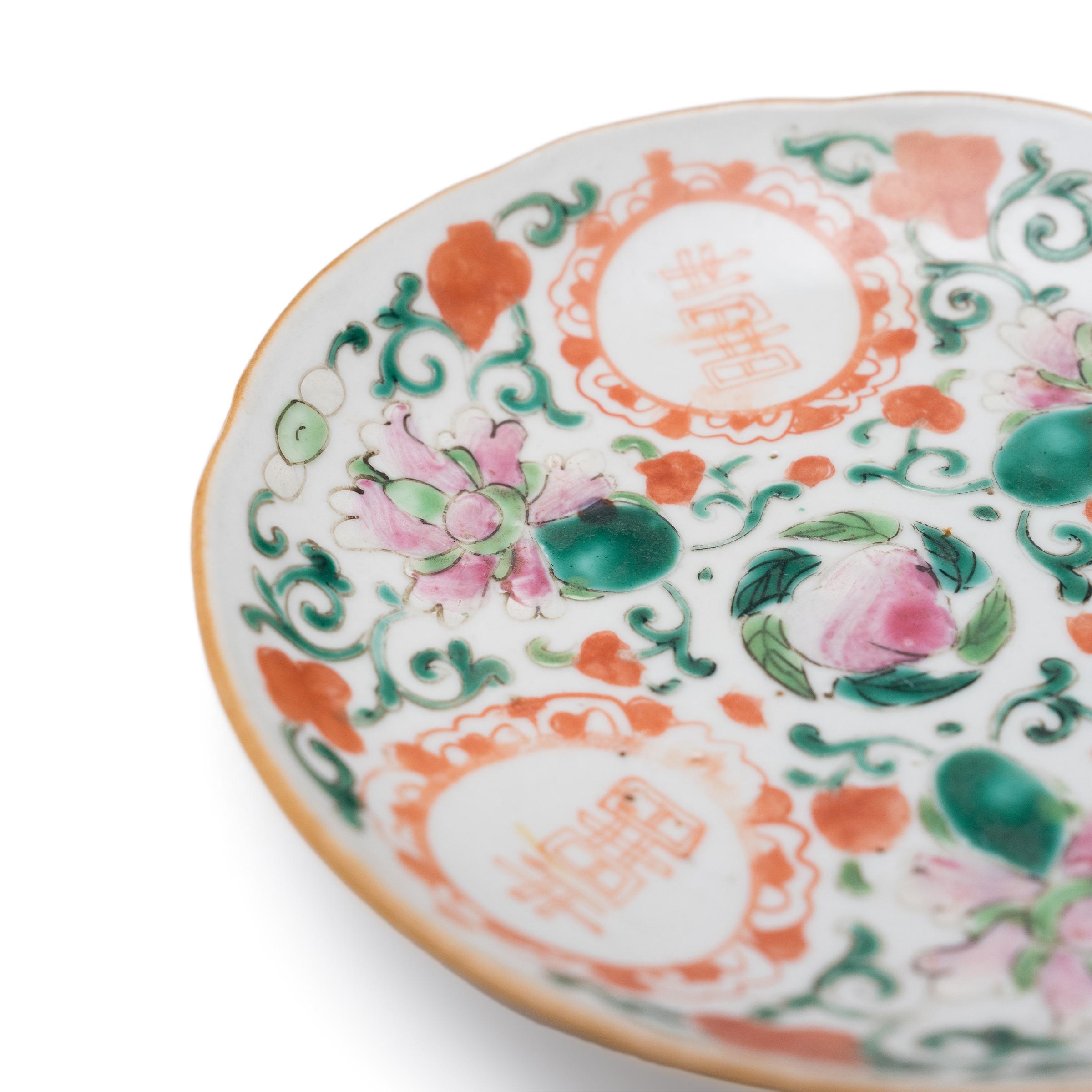 Émaillé Plat à double bonheur en famille verte chinoise, C.I.C., 1850 en vente