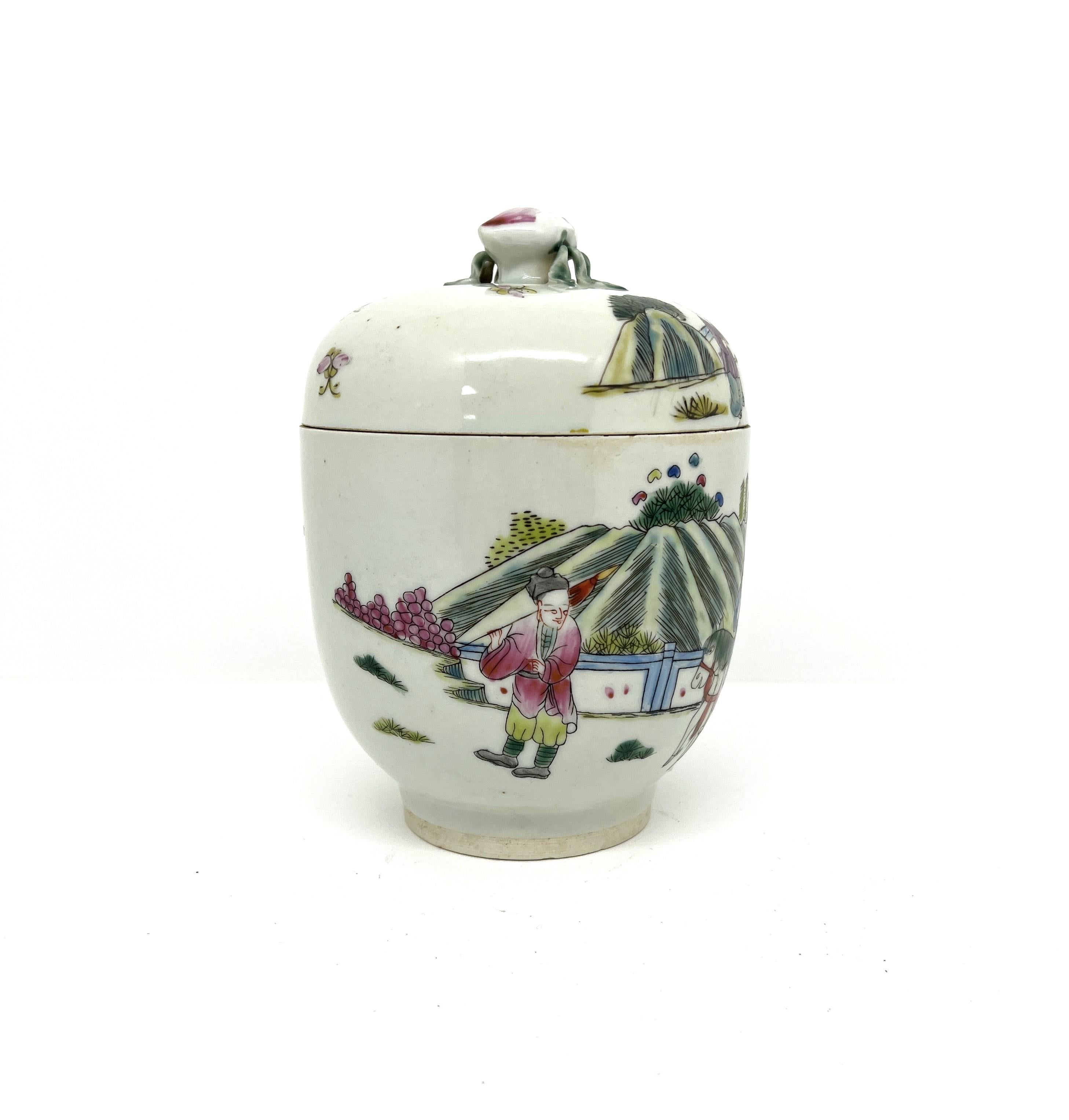 Glazed Chinese Famille Verte Jar with Horseback Riding, Qing Period, Tongzhi Era For Sale