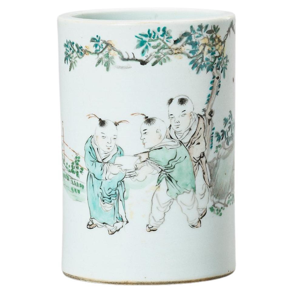 Chinese Famille Verte Porcelain Brush Pot, Bitong, Late Qing to Republic For Sale