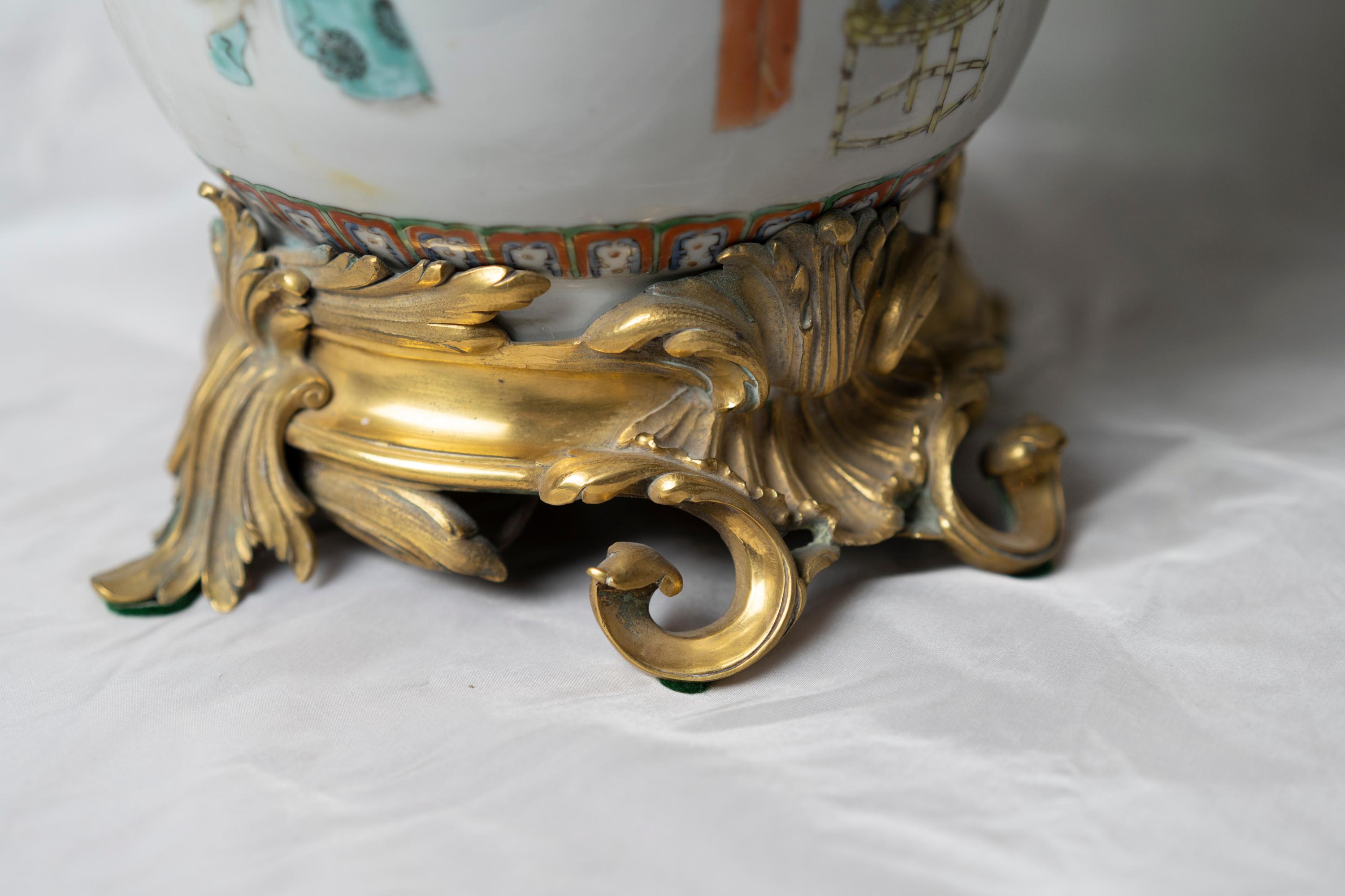 Chinese Famille Verte Table Lamp For Sale 8