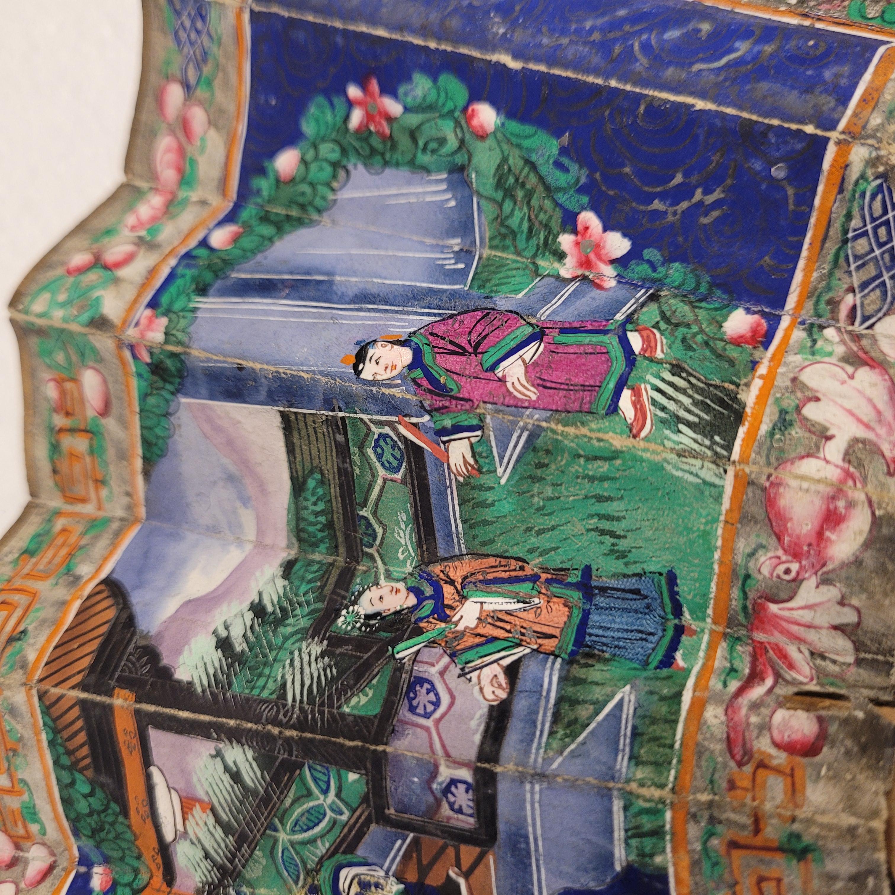 Chinese fan with a thousand faces, Sandalwood box and gouache im Angebot 7