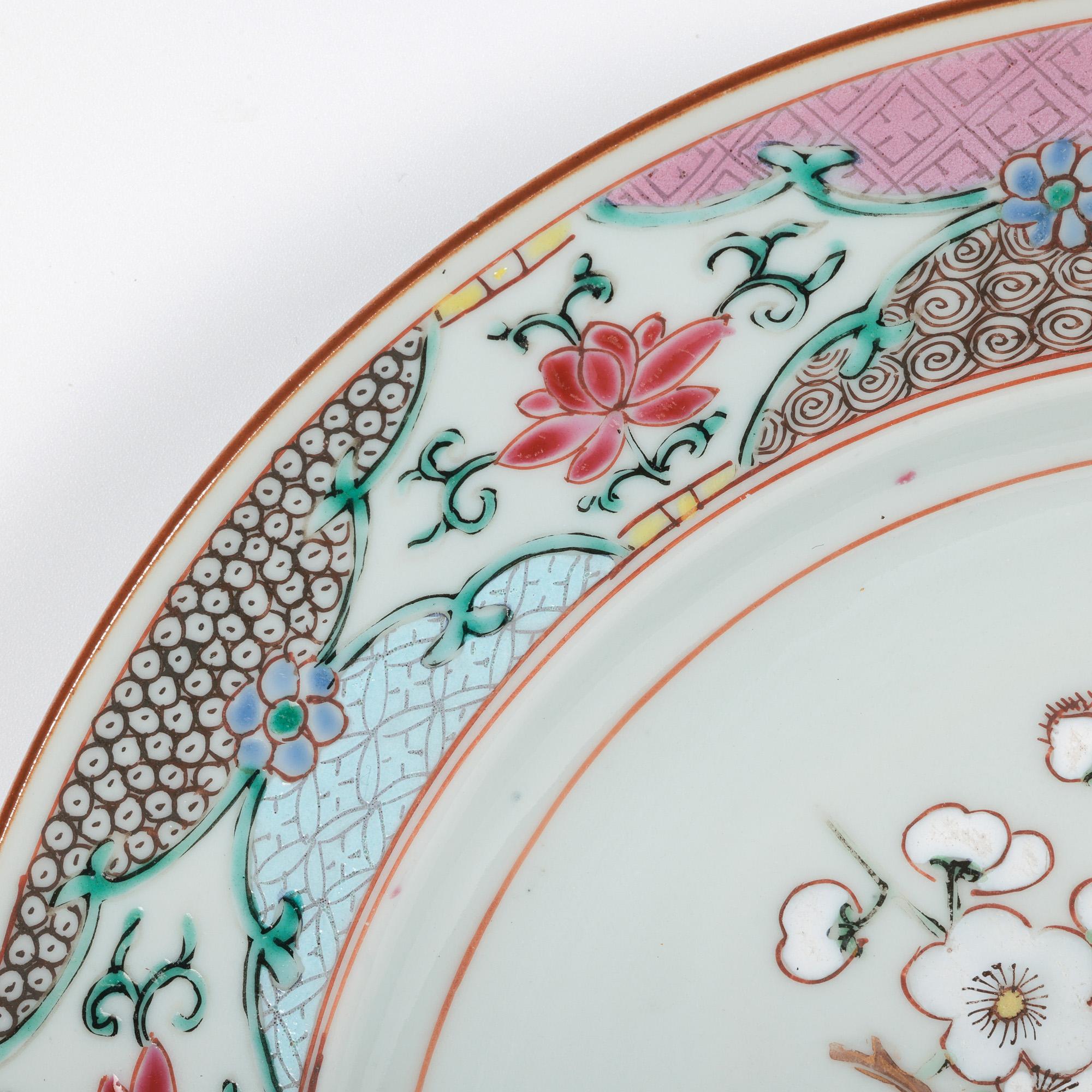 Porcelain Chinese Fine Qianlong Famille Rose Floral Painted Plate For Sale