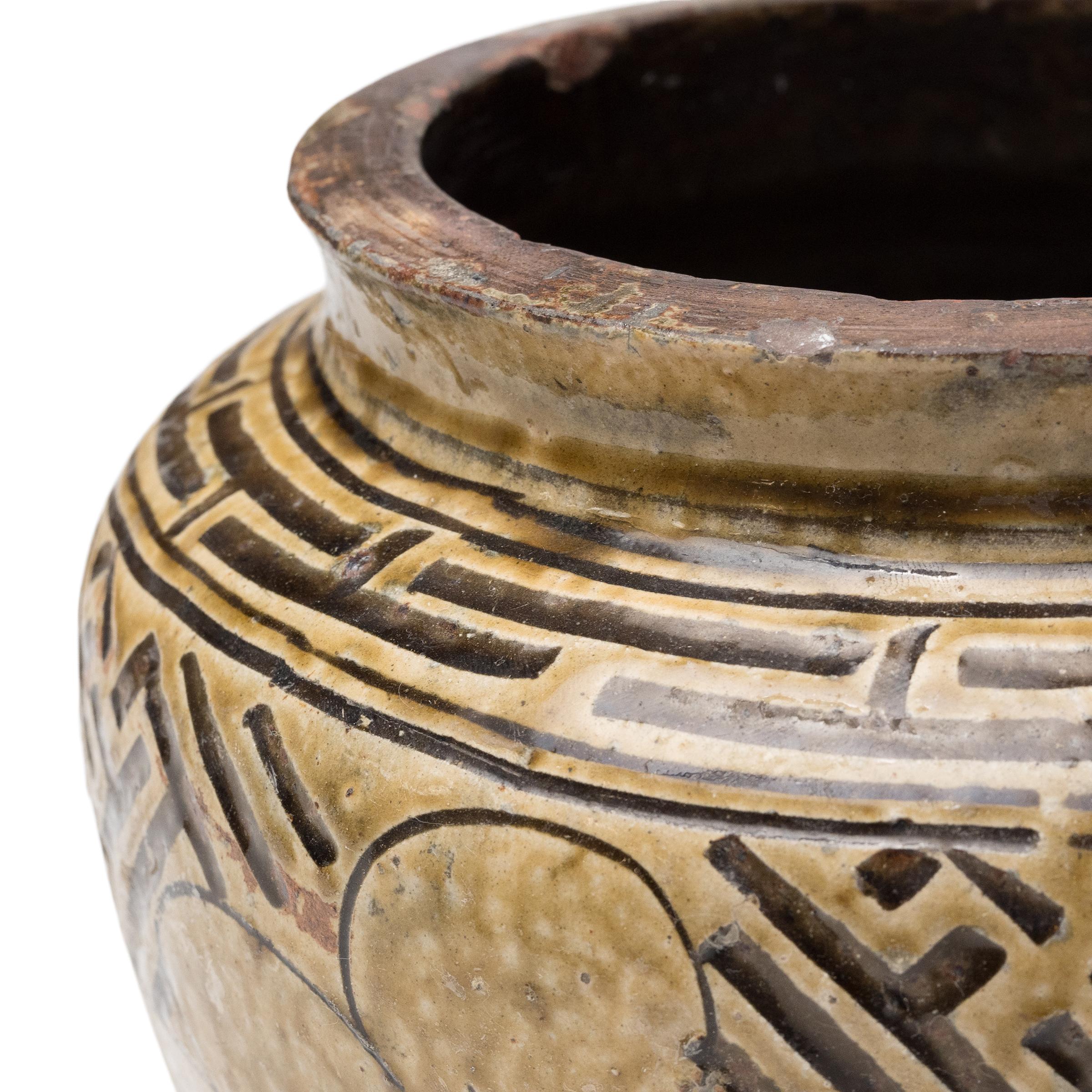 Qing Chinese Floral Sgraffito Kitchen Pot, c. 1900