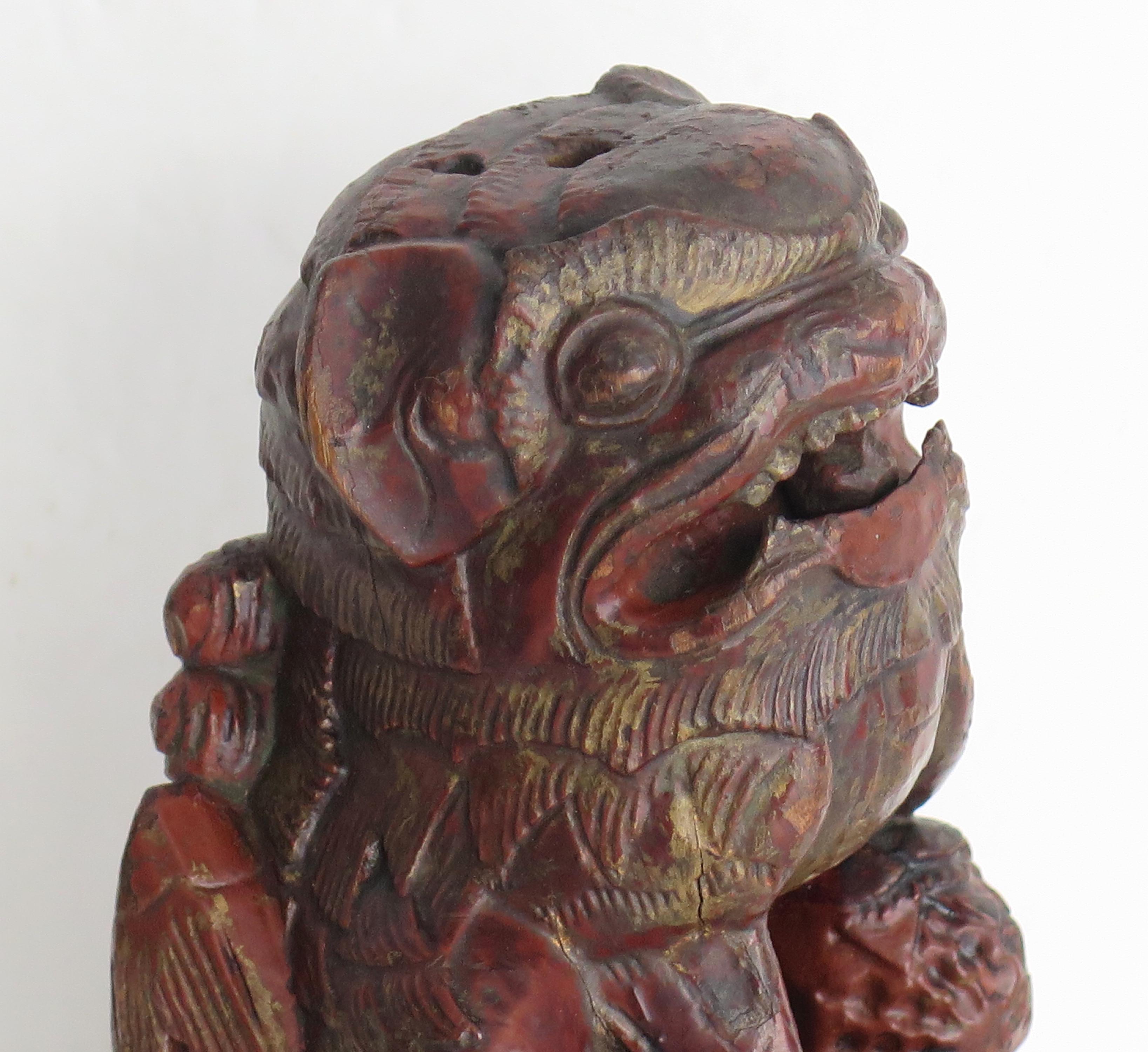 Chinese Foo Dog Hand Carved Bamboo Gilded, 19th Century Qing For Sale 2
