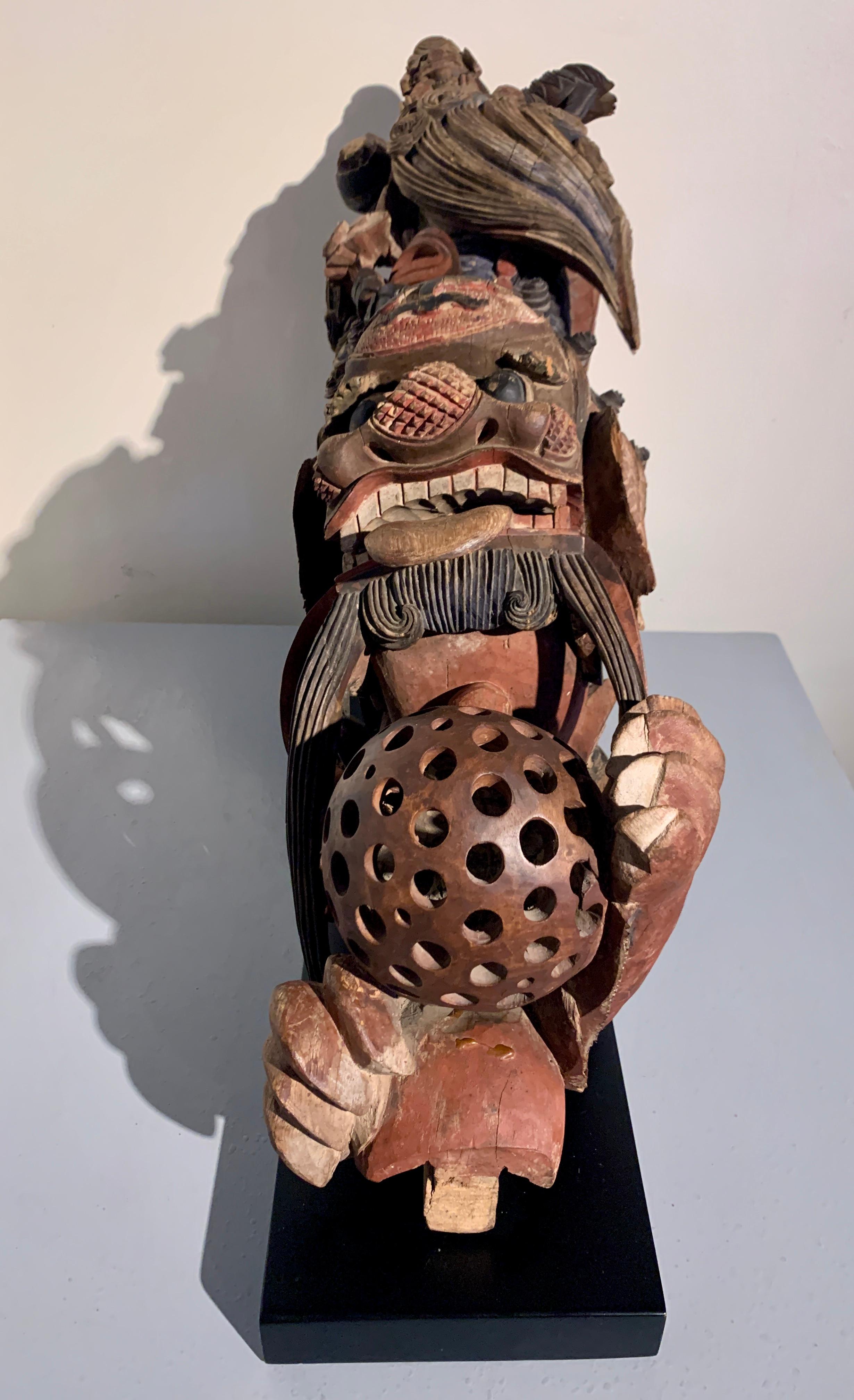 Chinese Foo Lion Corbel, Carved and Painted Poplar Wood, Qing Dynasty, China In Good Condition In Austin, TX