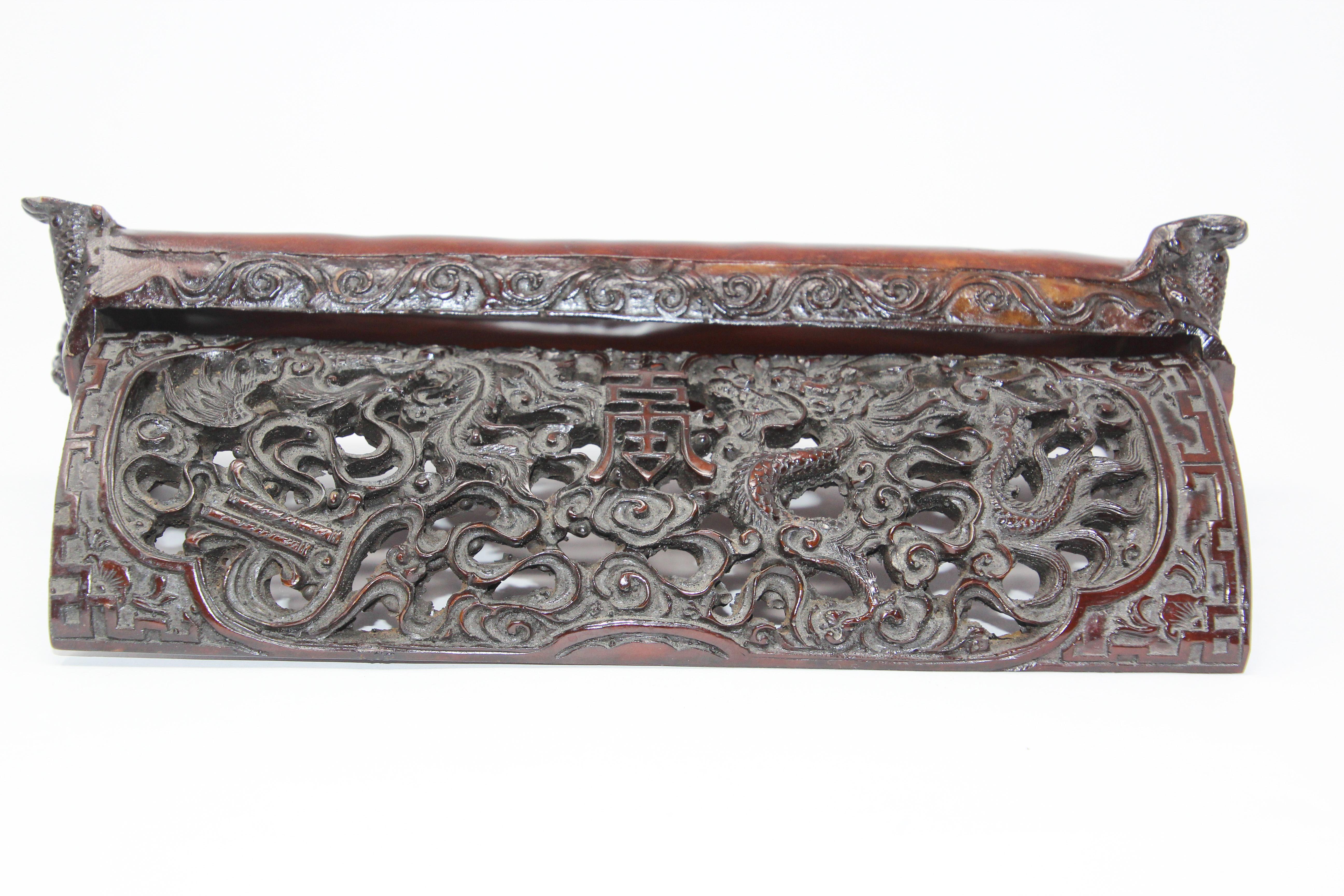 Chinese Footed Box with Dragon Motifs 5