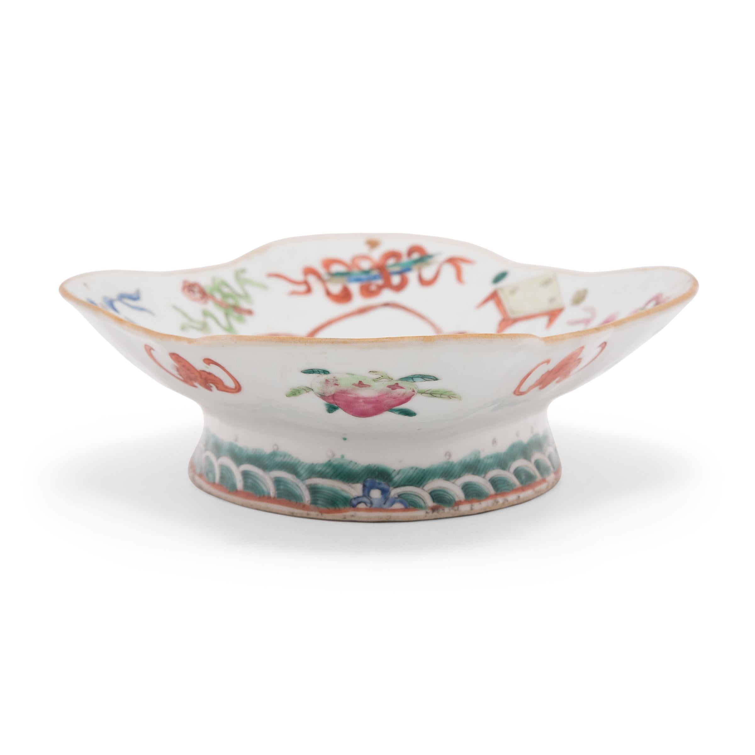 Chinese Footed Offering Bowl with God of War, c. 1850 In Good Condition For Sale In Chicago, IL