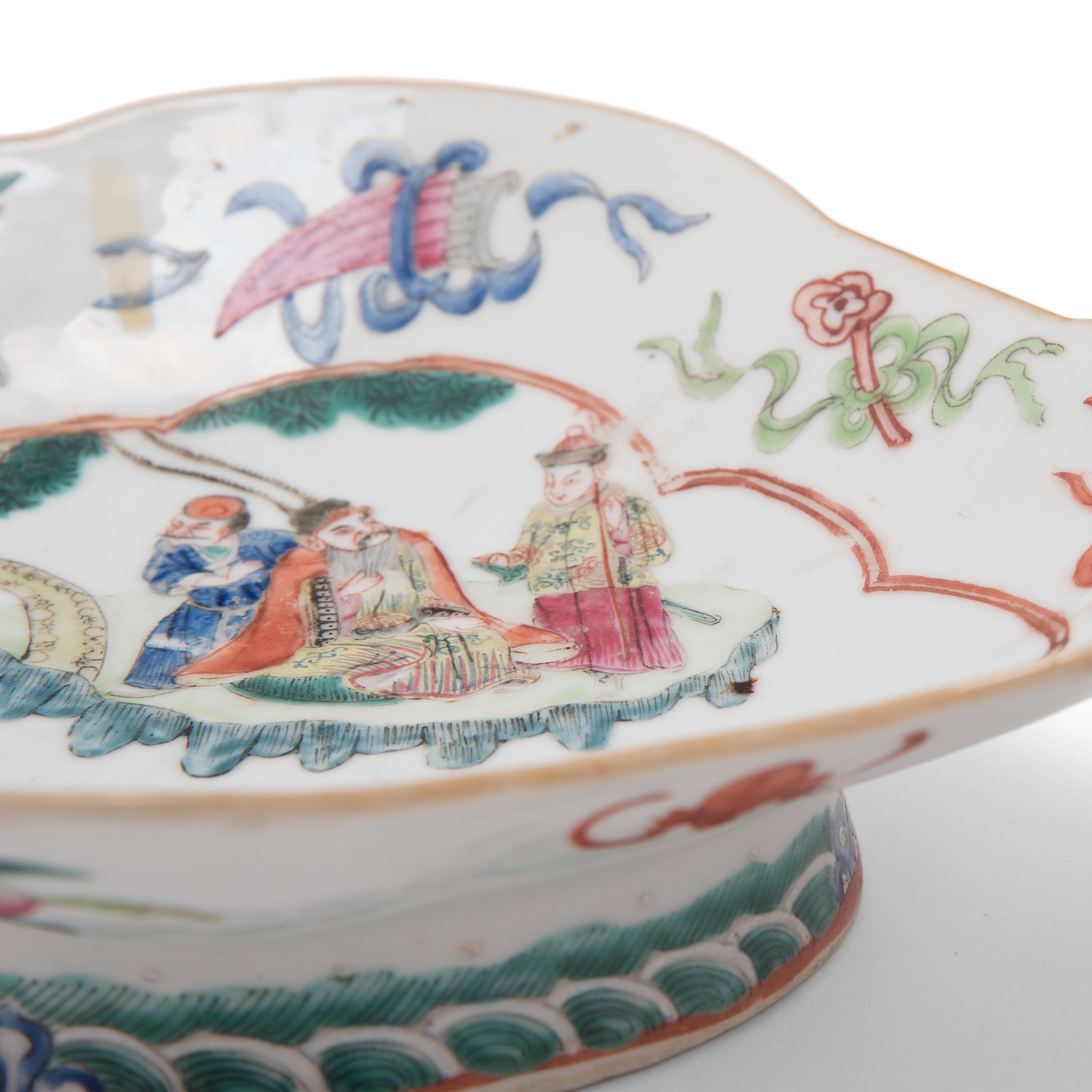 19th Century Chinese Footed Offering Bowl with God of War, c. 1850 For Sale