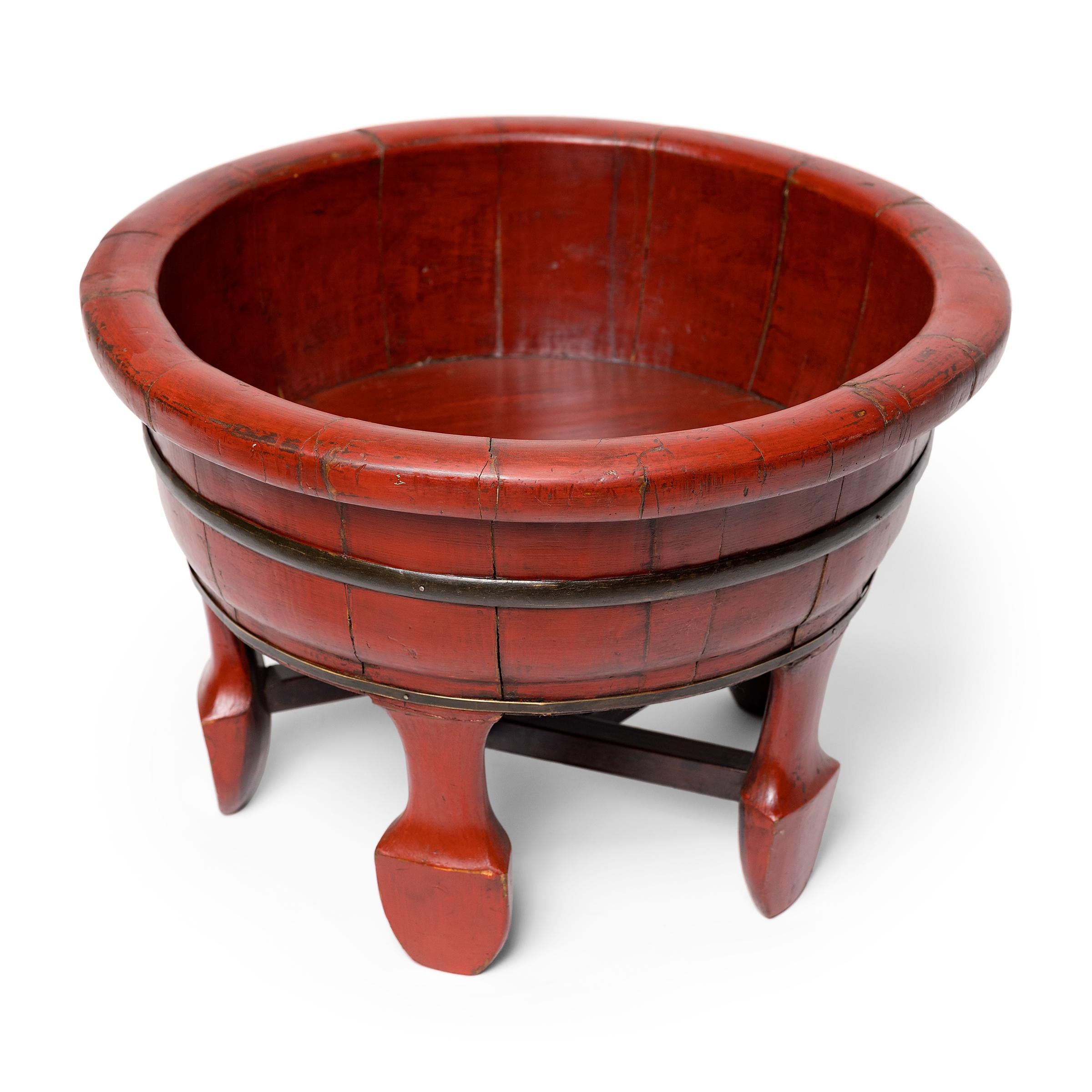 Chinese Footed Red Lacquer Wash Basin, c. 1880 In Good Condition In Chicago, IL