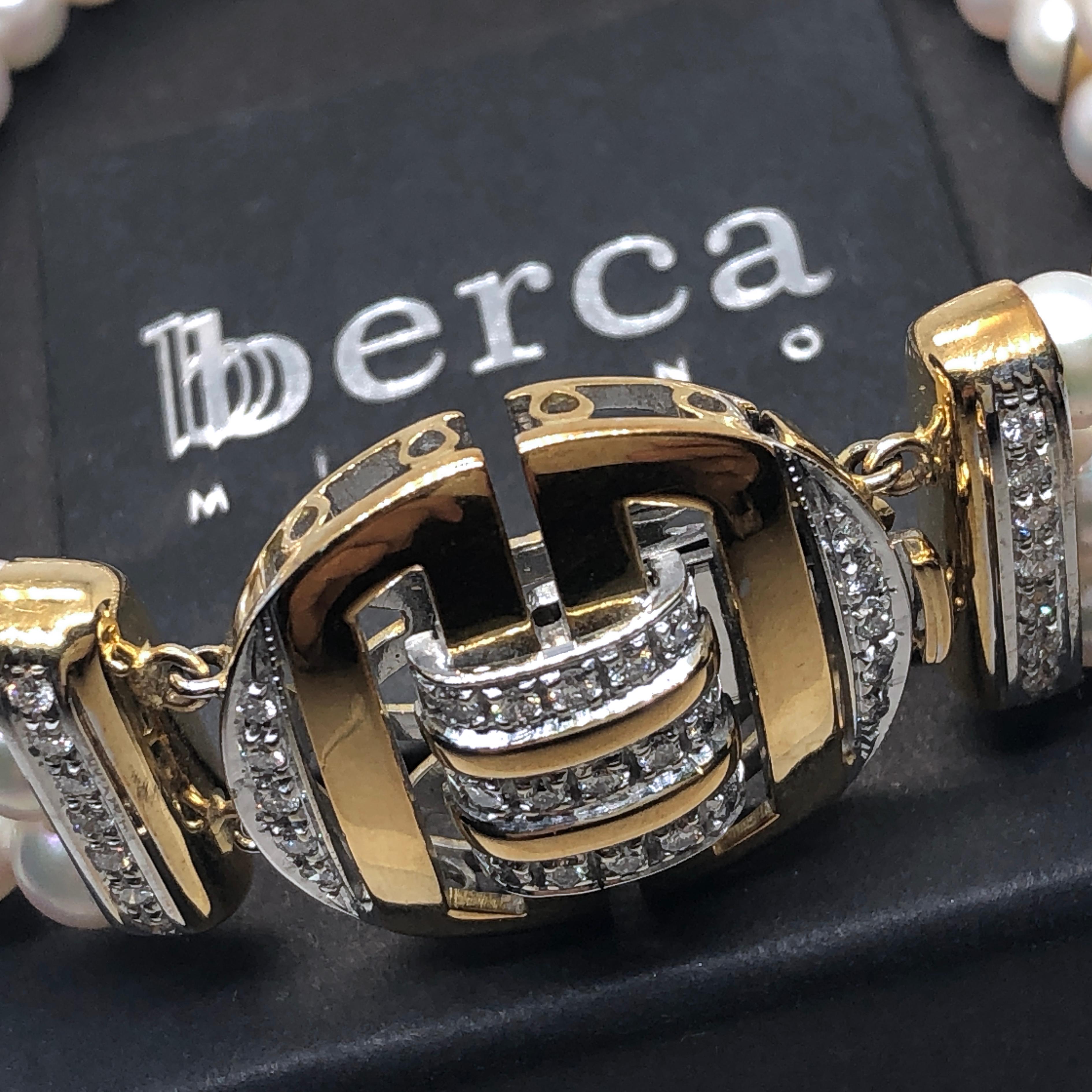 Bracelet chinois Berca en perles Akoya japonaises à quatre fermoirs en diamants blancs bleus en vente 1