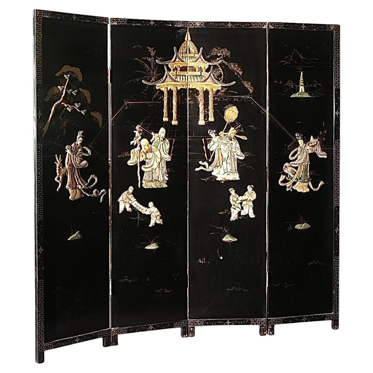 Paravent décoratif chinois à quatre panneaux vers 1930