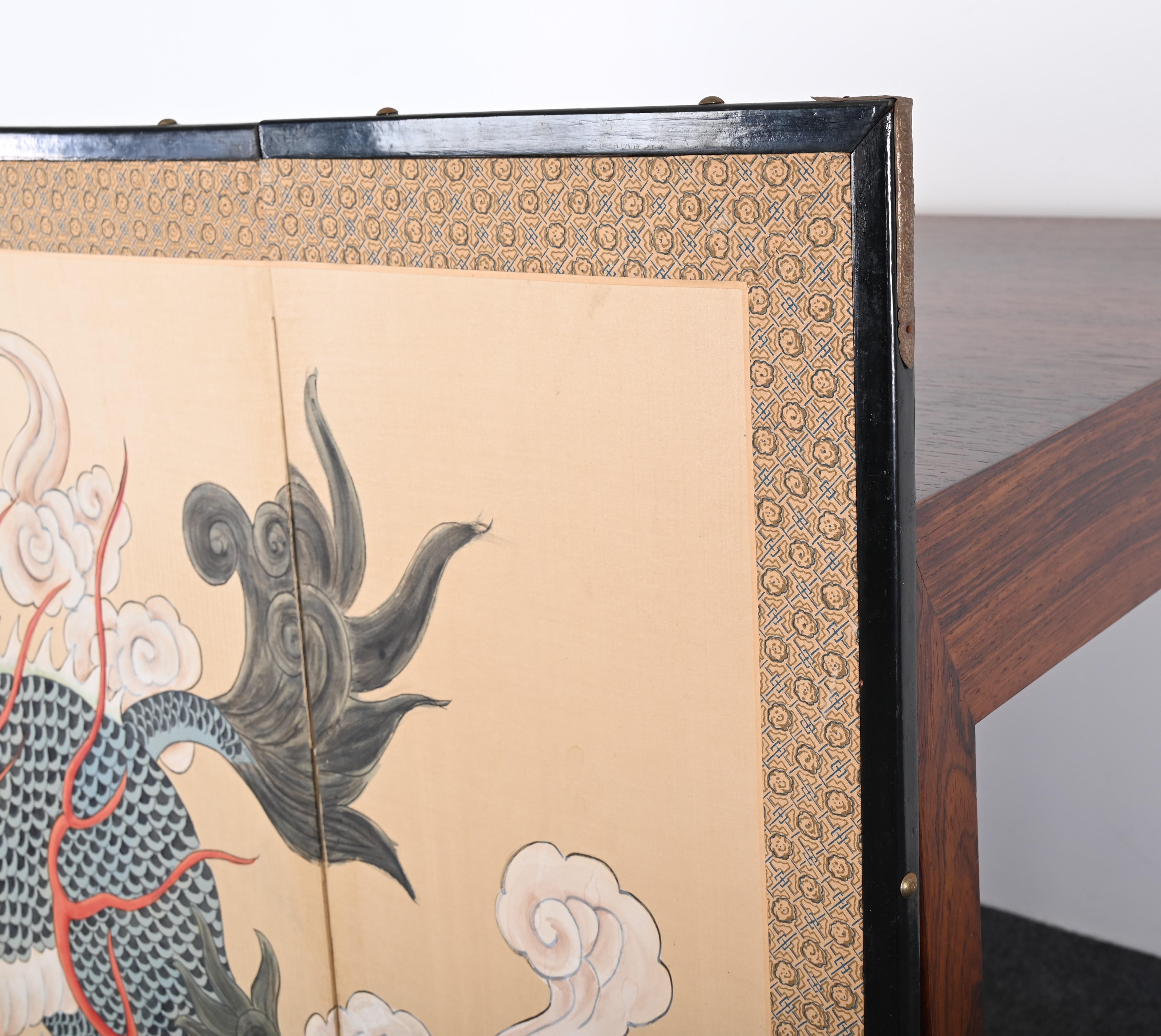 Chinese Four Panel Silk Screen of a Foo Dog or Dragon, 20th Century In Good Condition In Hamburg, PA