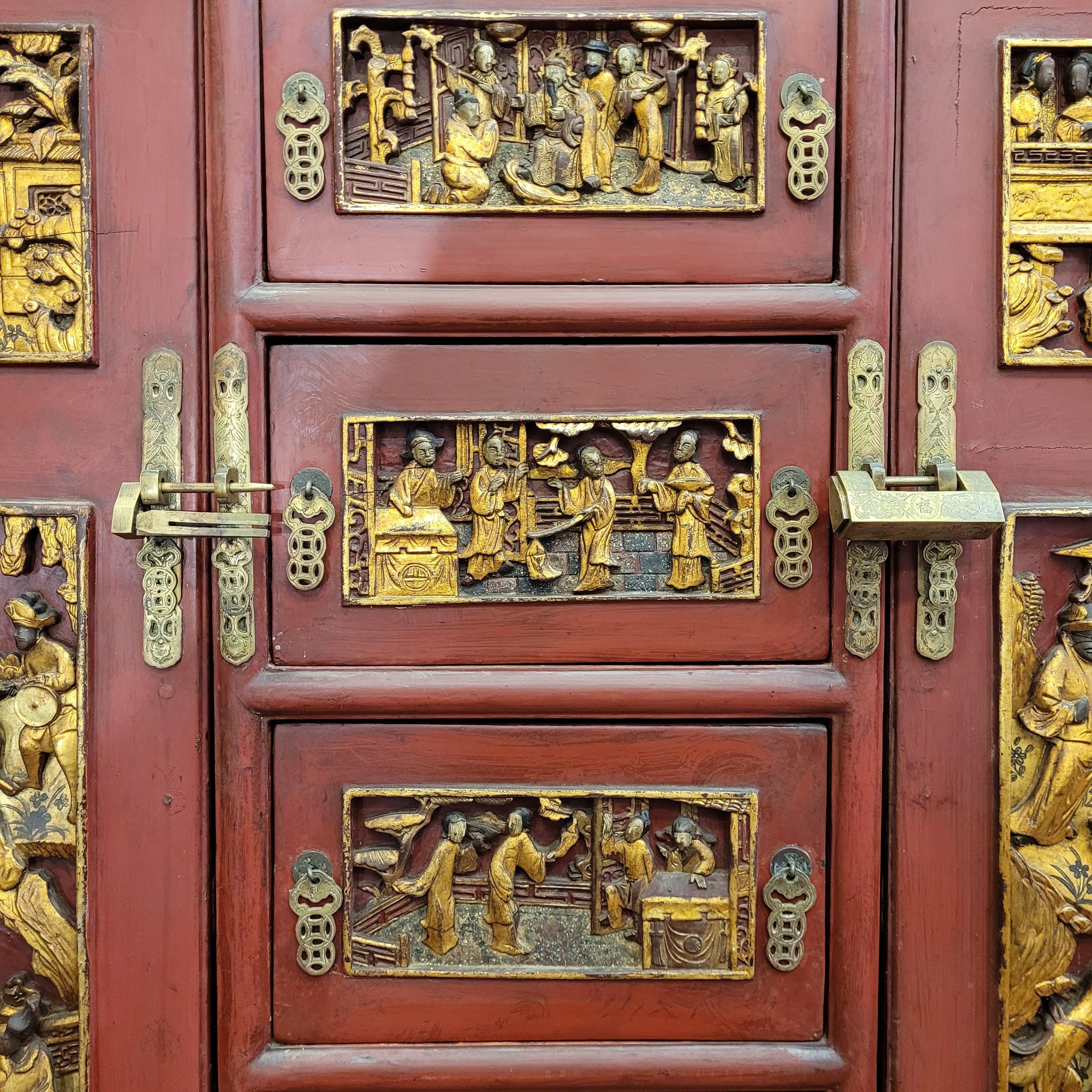 Chinese furniture “Ningbo Cabinet”, carved, lacquered and gilded wood 6