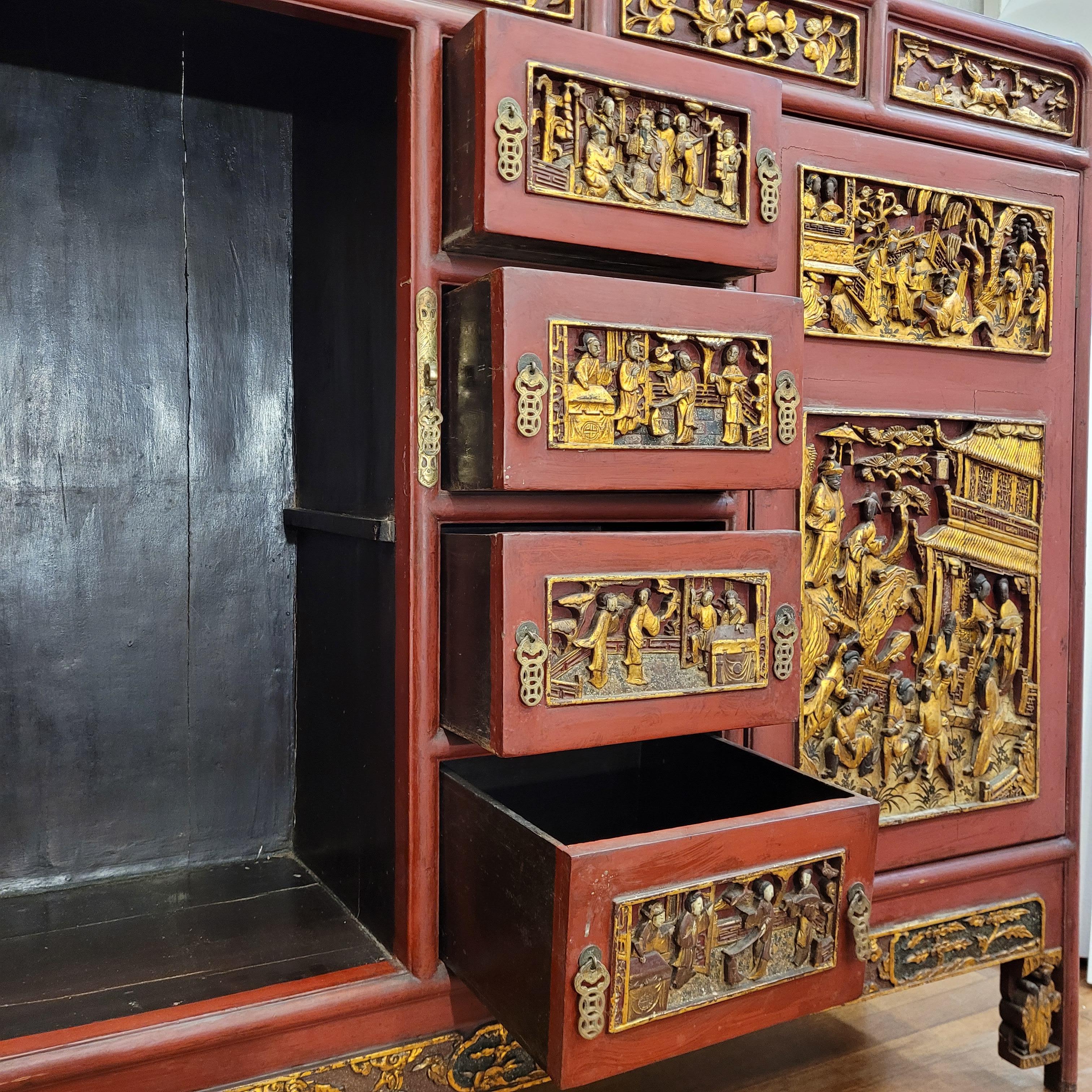 Chinese furniture “Ningbo Cabinet”, carved, lacquered and gilded wood 9
