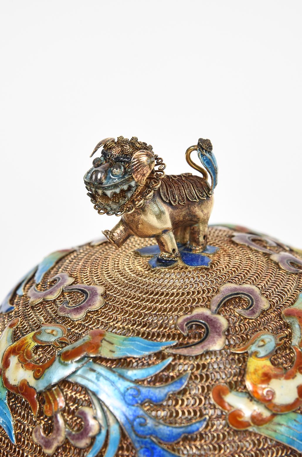 Cinese Incensiere cinese dorato in argento sterling filigranato con smalto Jewell in vendita