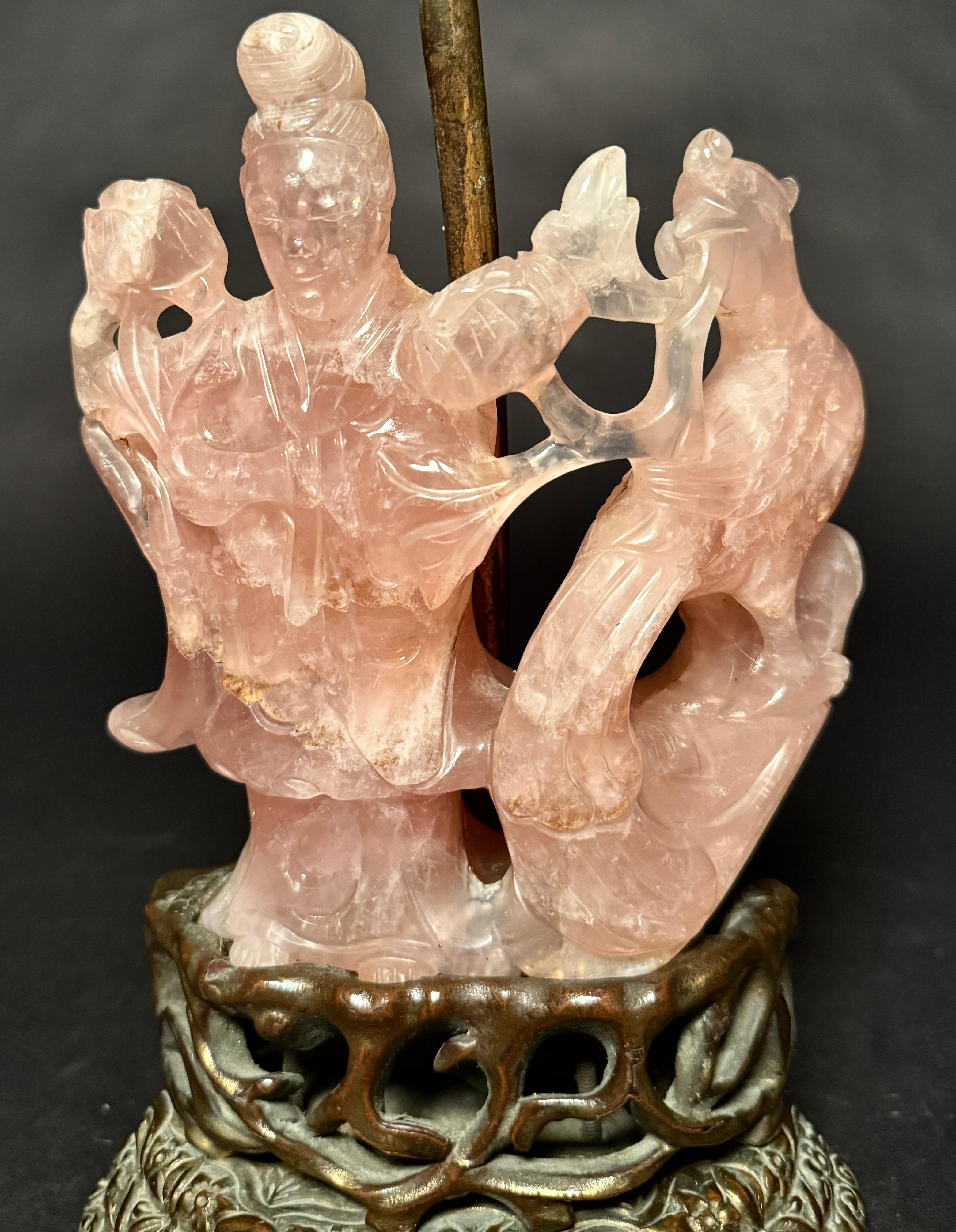 Esportazione cinese Lampada cinese in bronzo dorato con quarzo rosa, 1890 circa in vendita