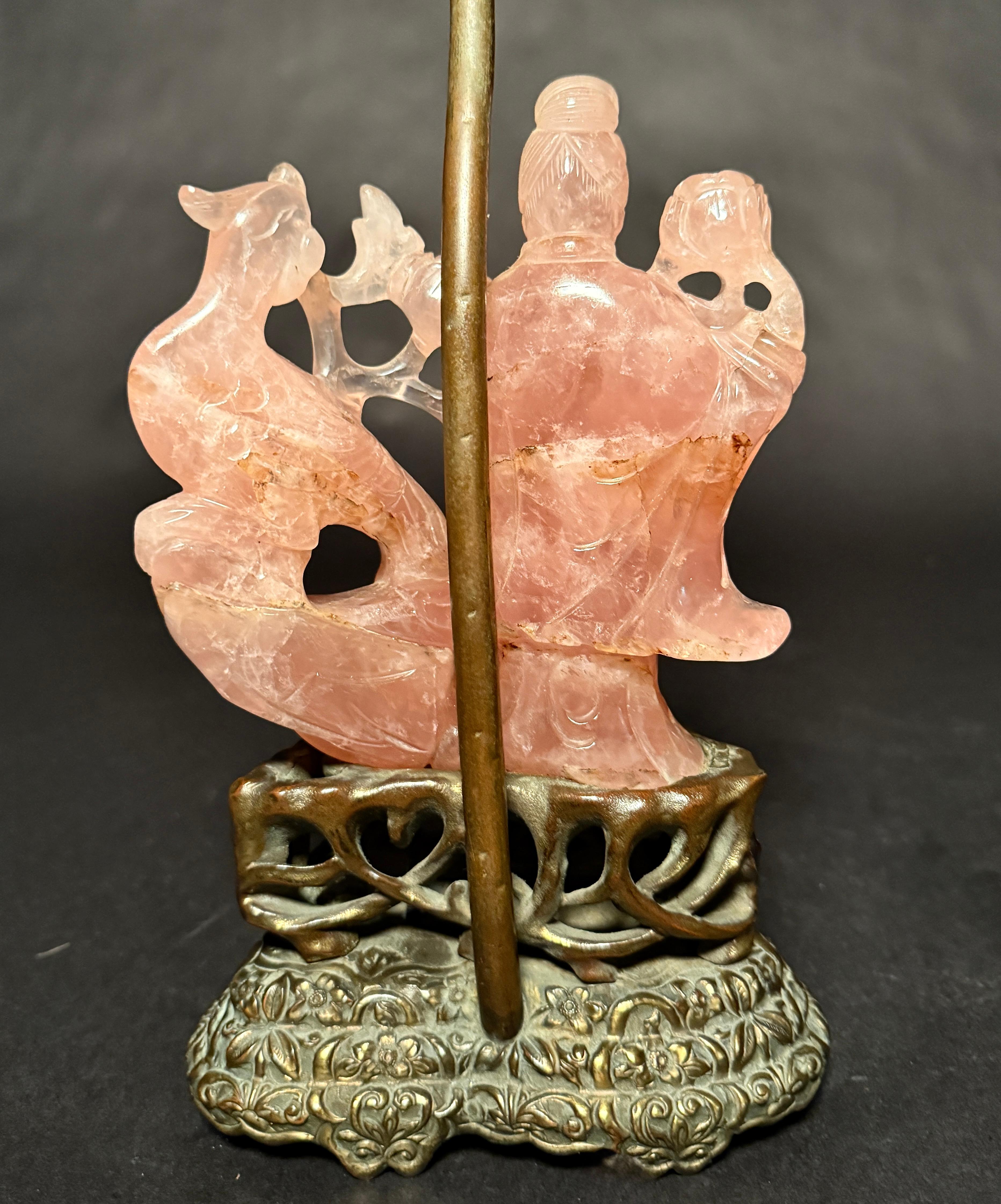Lampada cinese in bronzo dorato con quarzo rosa, 1890 circa In condizioni buone in vendita a Norwood, NJ