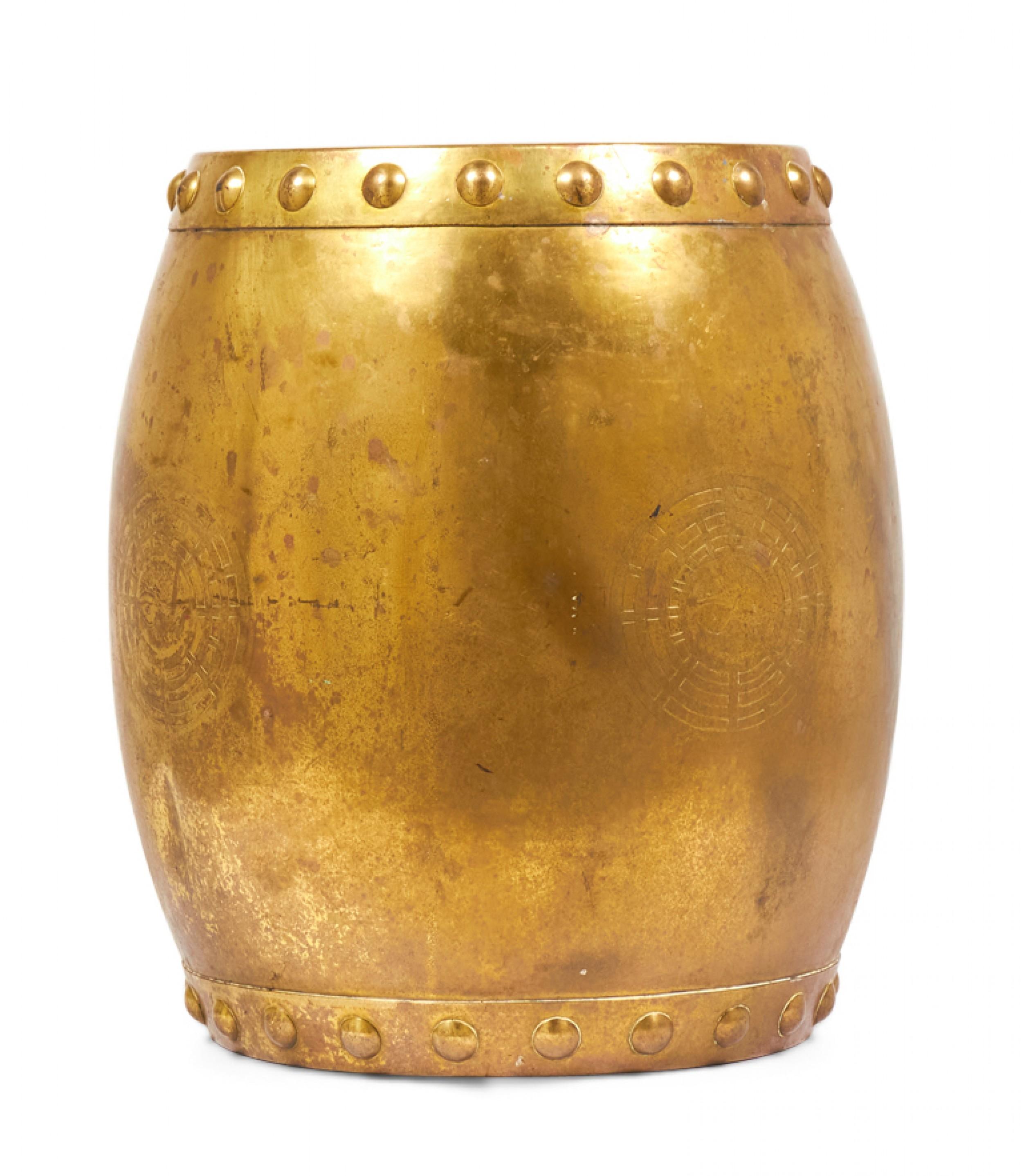 Han Tabouret de jardin chinois en métal doré en forme de tambour en vente