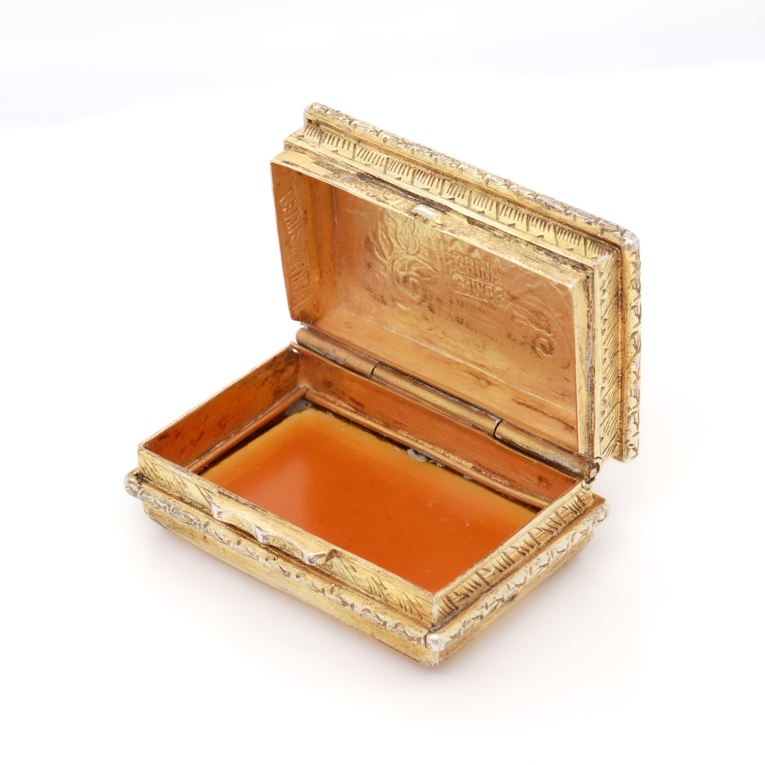 Tabatière chinoise en argent doré en vente 13