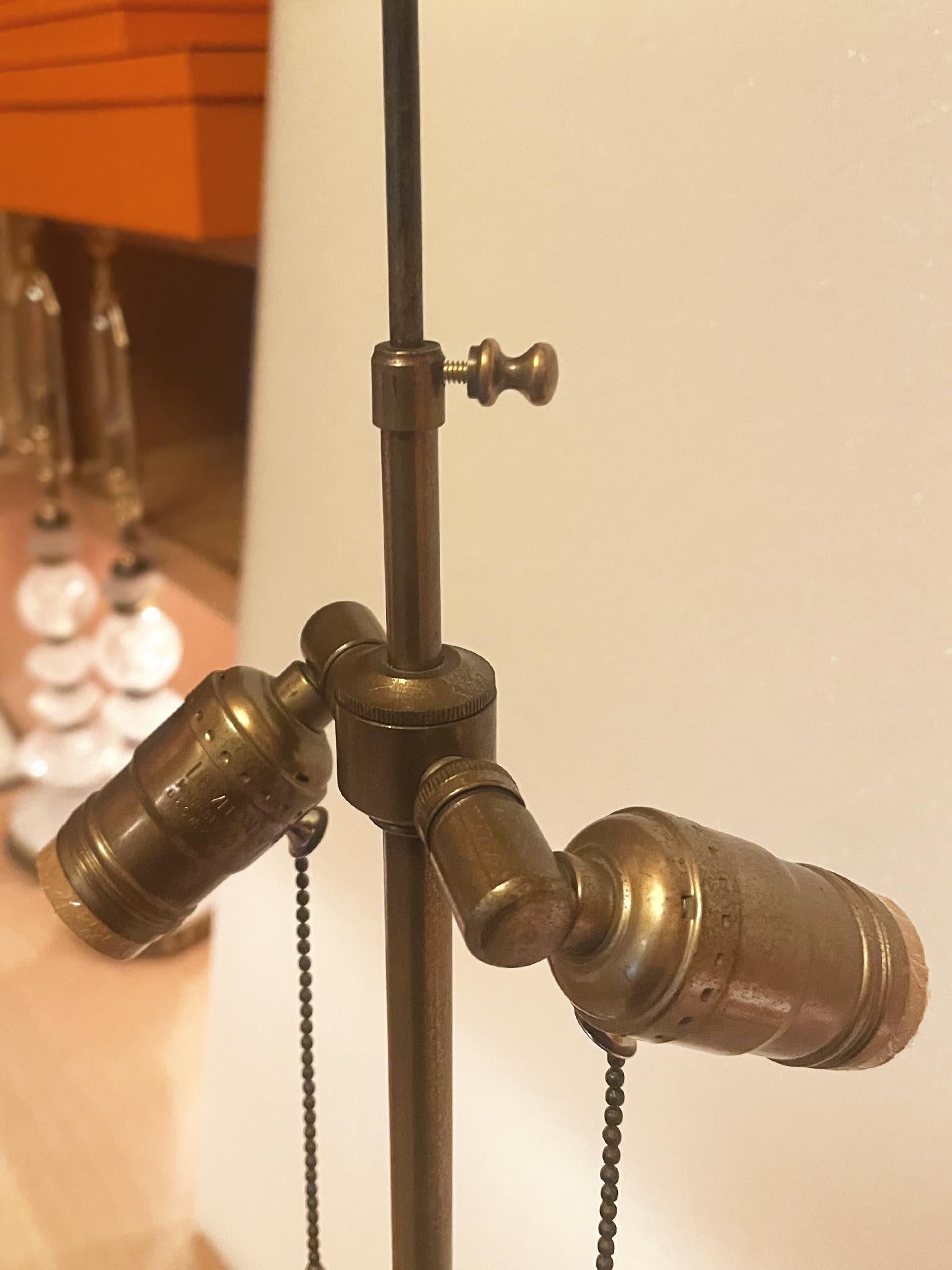 Chinese Ginger Jar Urn Table Lamp In Good Condition For Sale In New York, NY