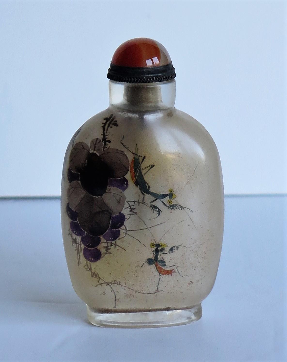 Hand-Painted Chinese Glass Snuff Bottle Finely Inside Painted with Spoon Top, 19th C. Qing 