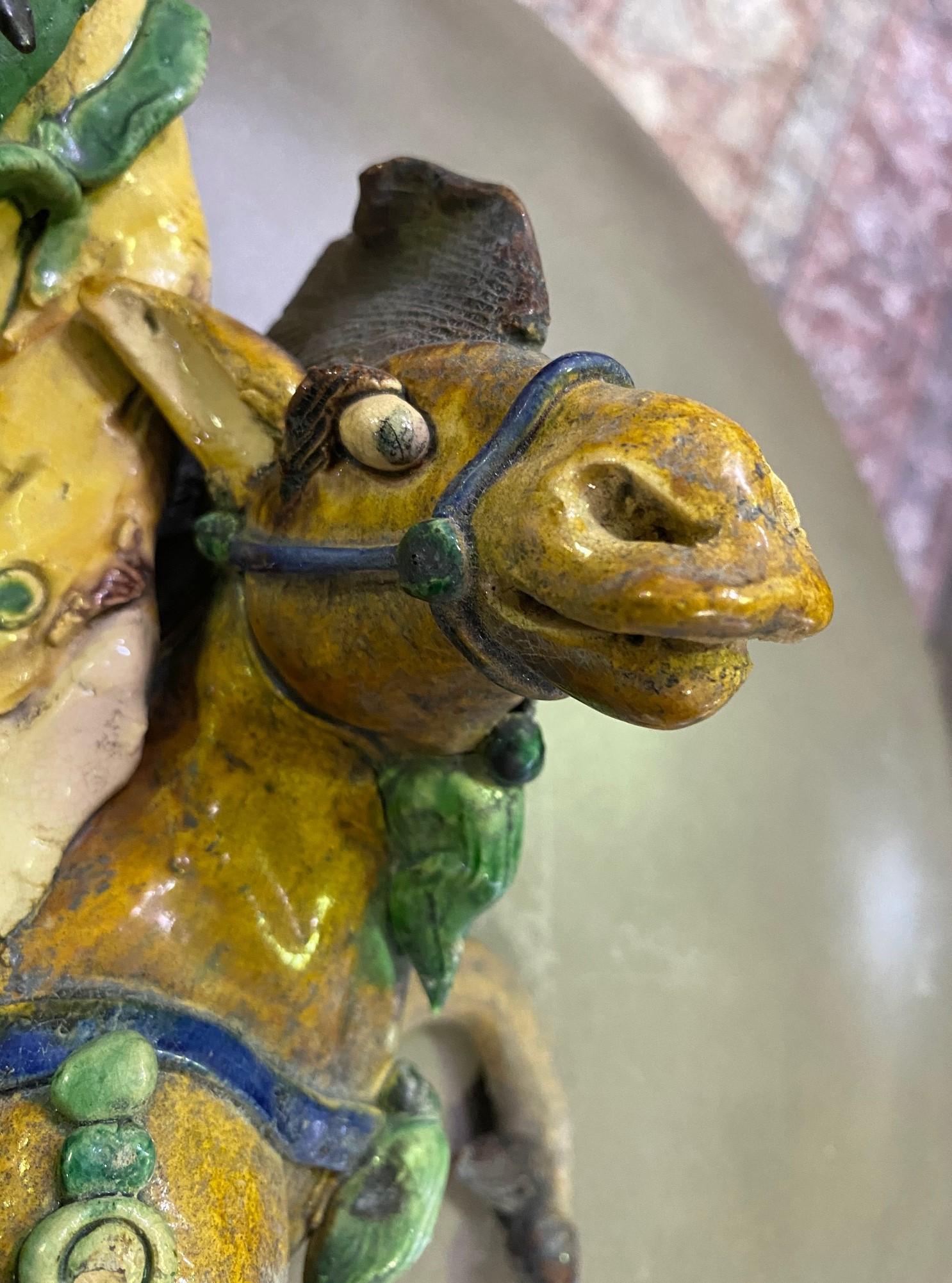 Chinesische glasierte Keramik-Keramik- Guardian-Ancestor-Roof-Kacheln, Qing-Figur auf Pferd im Zustand „Gut“ im Angebot in Studio City, CA