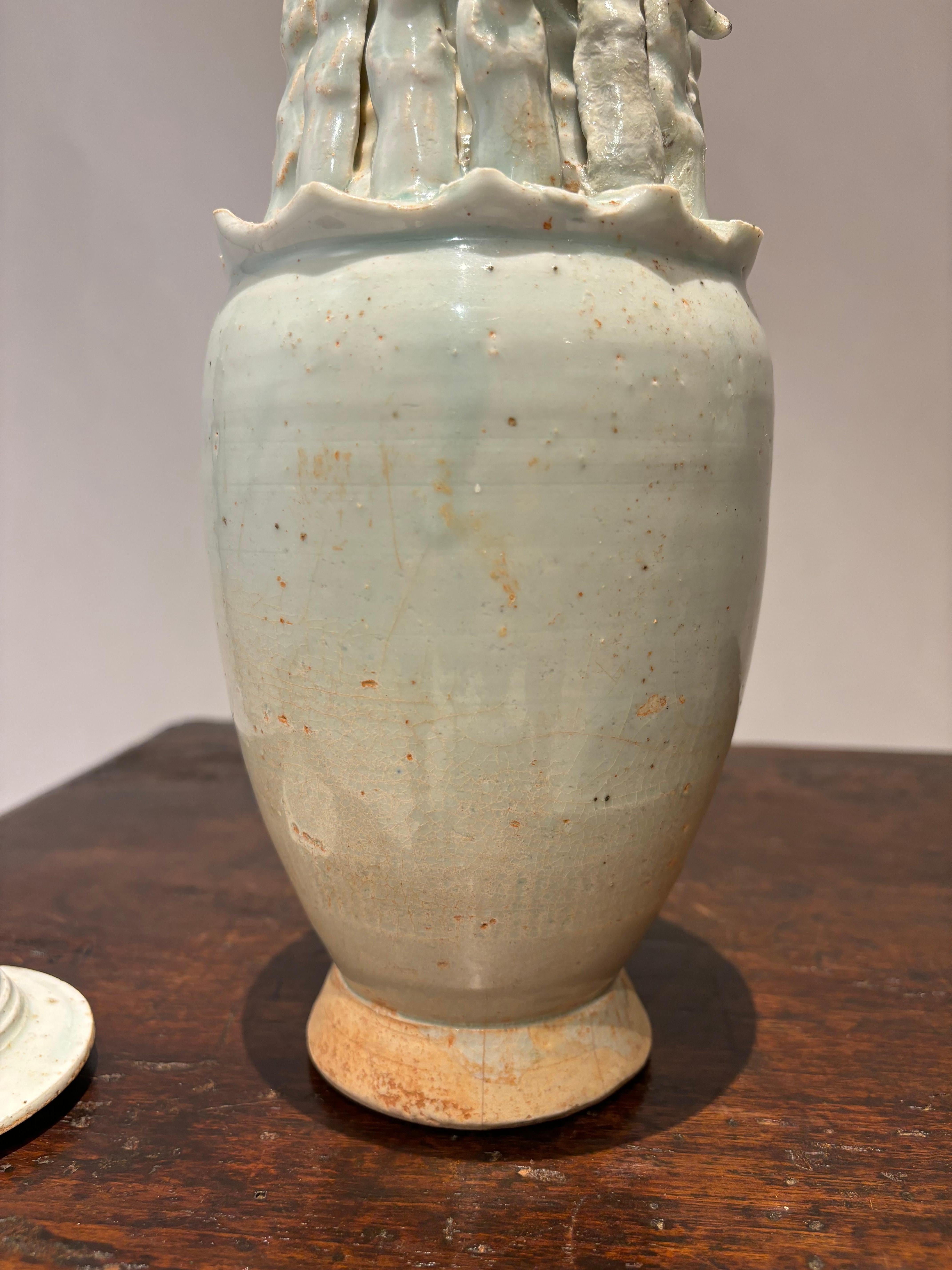 Chinese Glazed Porcelain Urns, Song Dynasty 12th Century For Sale 4