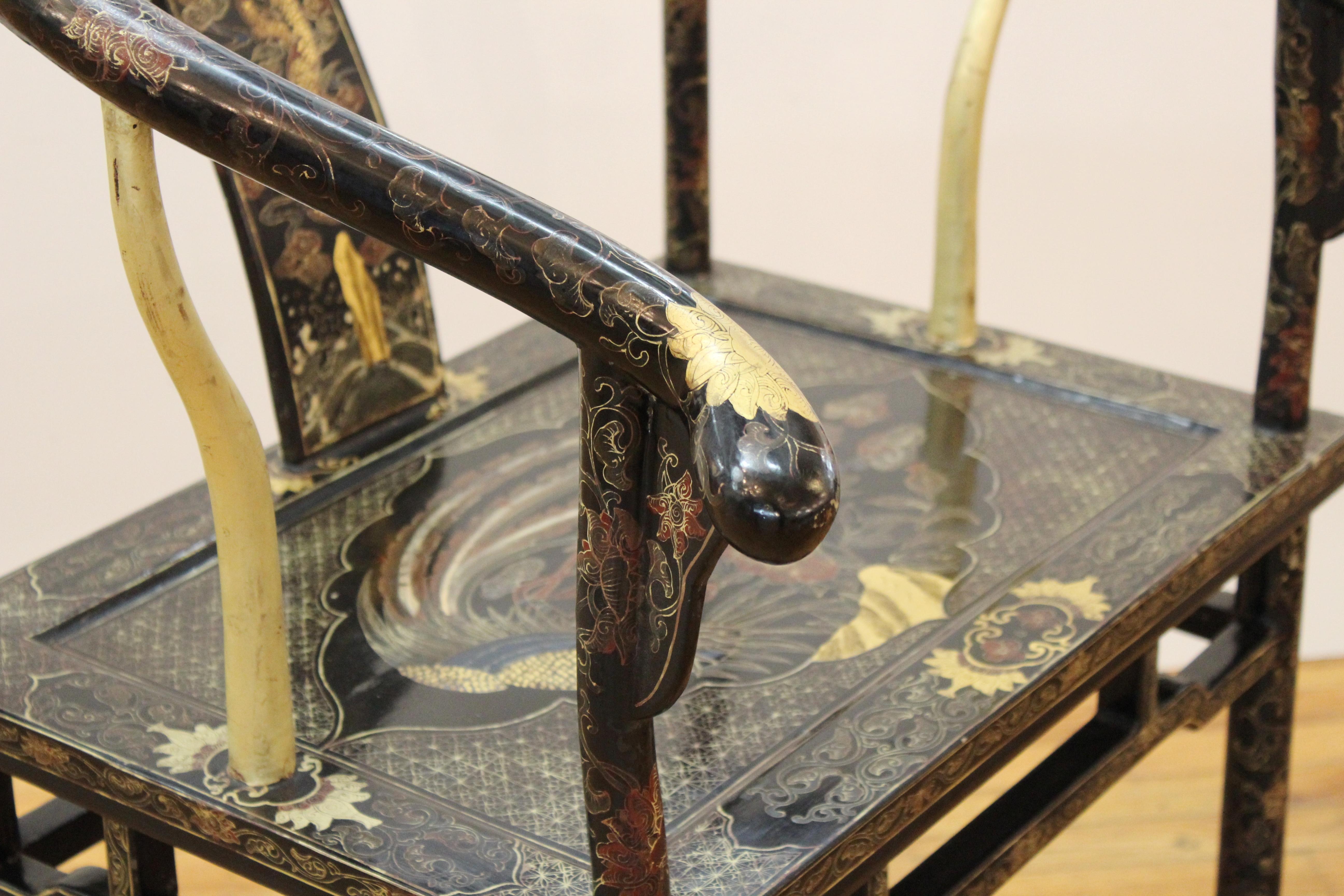 Chinese Gold Decorated Horseshoe Back Armchairs 12
