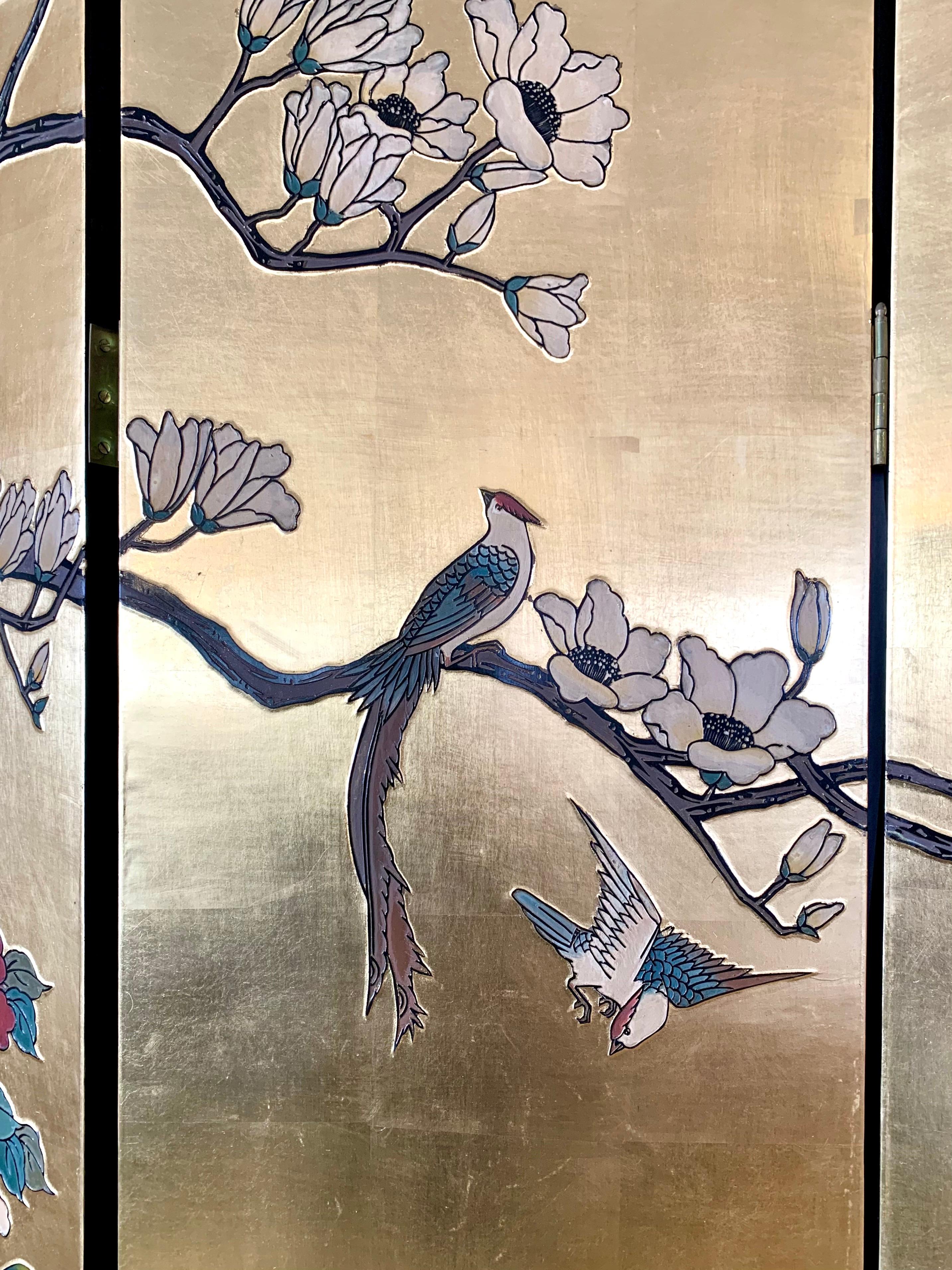 Chinese Gold Leaf Four Panel Room Divider Screen In Good Condition In West Hartford, CT